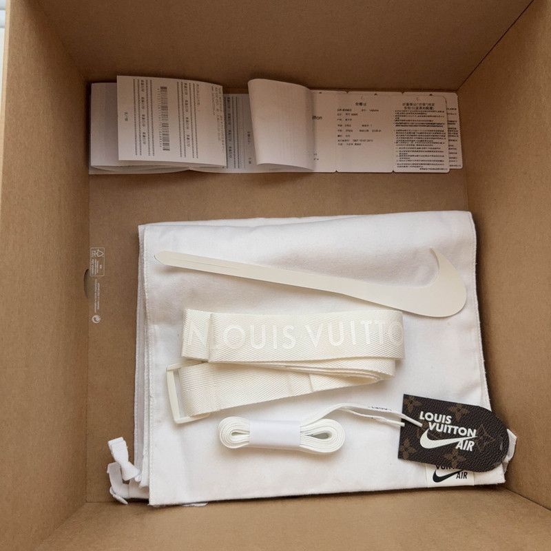 Louis Vuitton Nike x Louis Vuitton Stylish White High-Top Sneakers Size US 8 / EU 41 - 7 Thumbnail