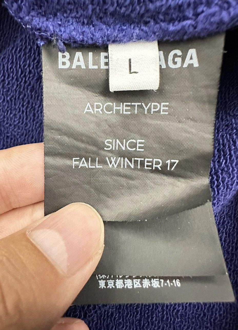 Balenciaga Balenciaga AW17 Bernie Sanders Logo Hoodie Sz. L Size US L / EU 52-54 / 3 - 4 Thumbnail