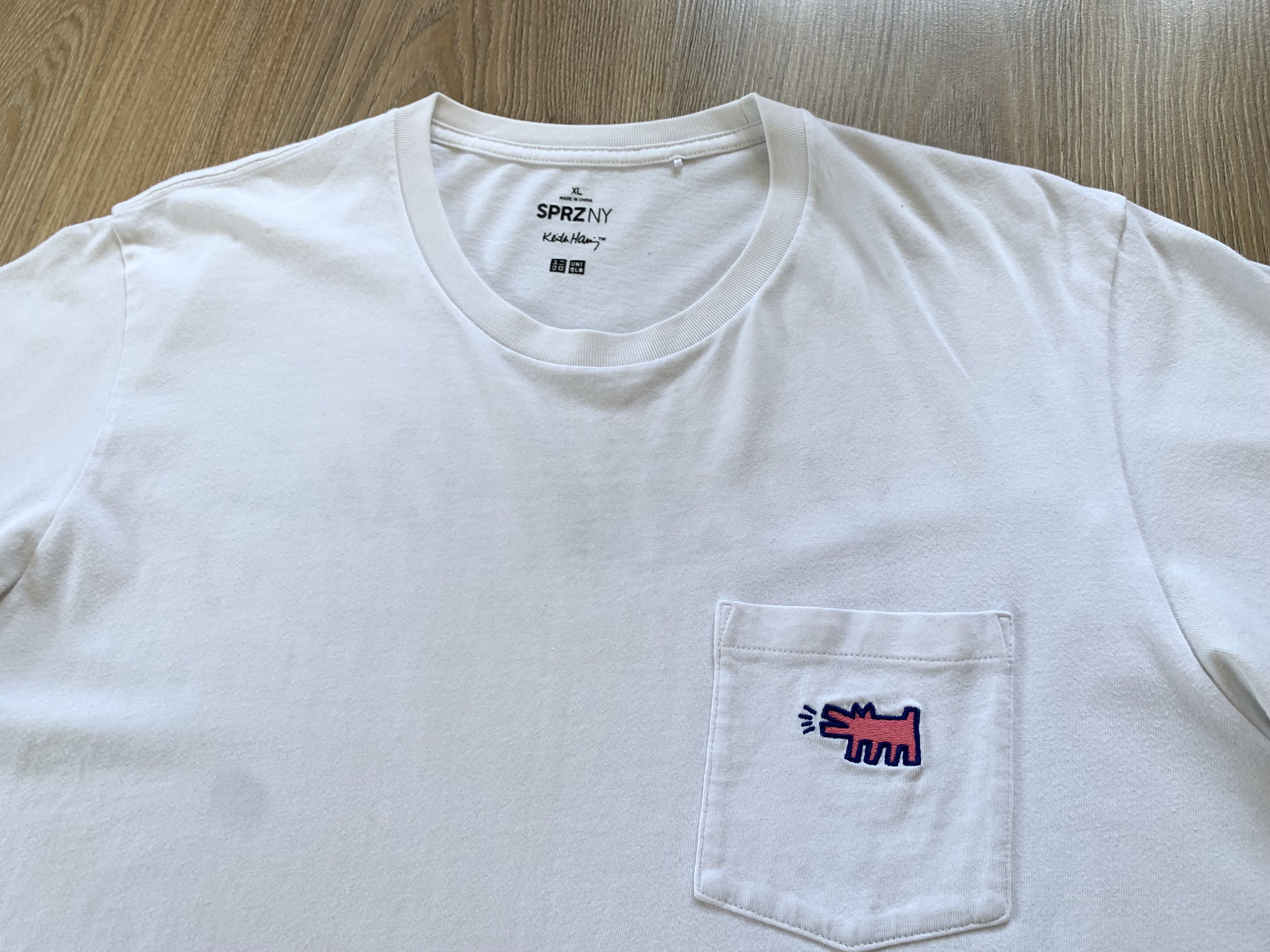 Japanese Brand × Keith Haring × Uniqlo Keith Haring Uniqlo White Pocket T Shirt Size US XL / EU 56 / 4 - 4 Thumbnail