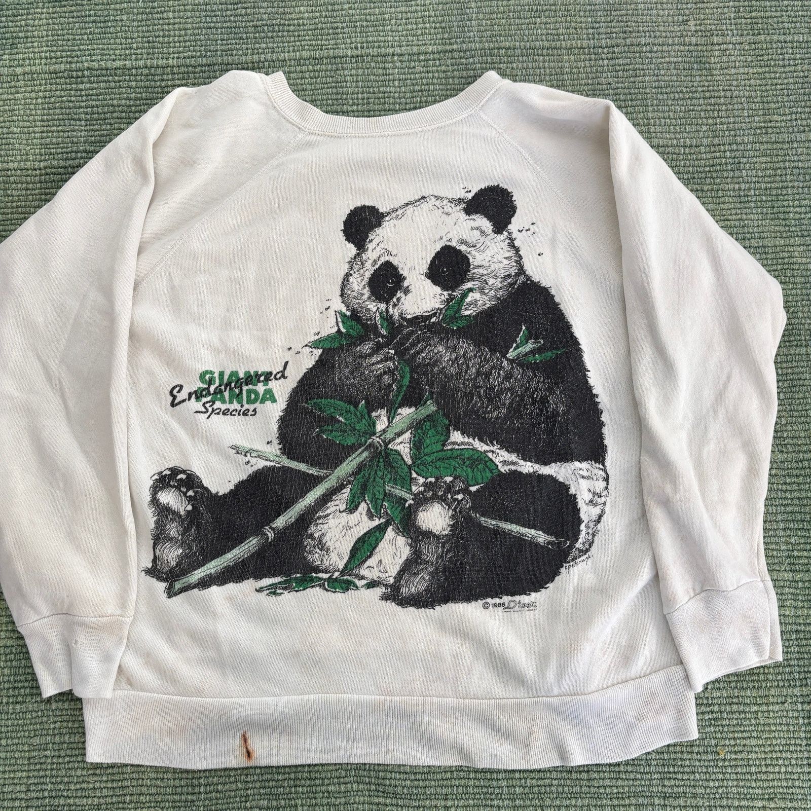 Vintage Vintage 80s thrashed panda sweatshirt size M Size US M / EU 48-50 / 2 - 1 Thumbnail