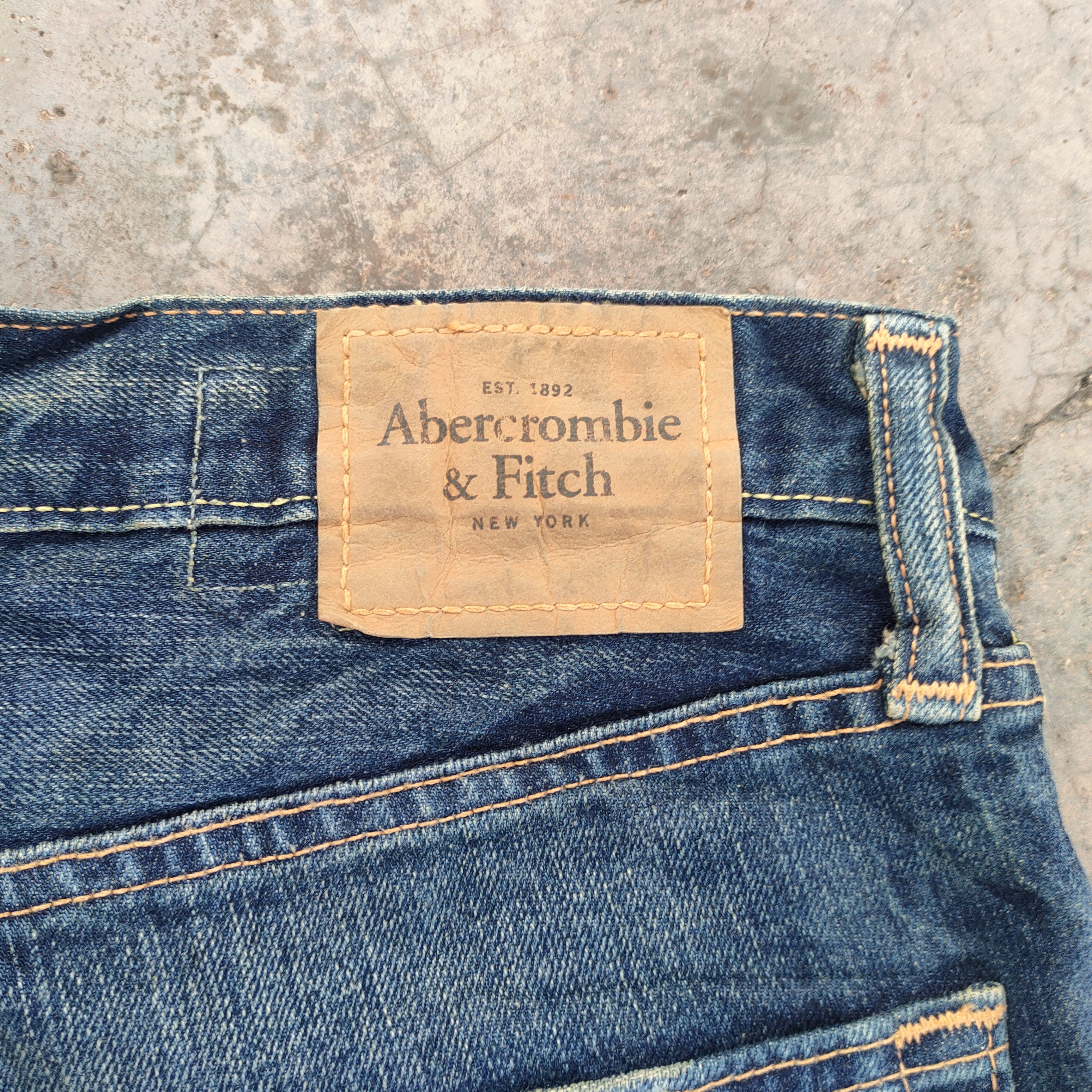 Abercrombie & Fitch VINTAGE FADED DISTRESSED FLARE JEAN DENIM PANTS Size US 32 / EU 48 - 15 Thumbnail