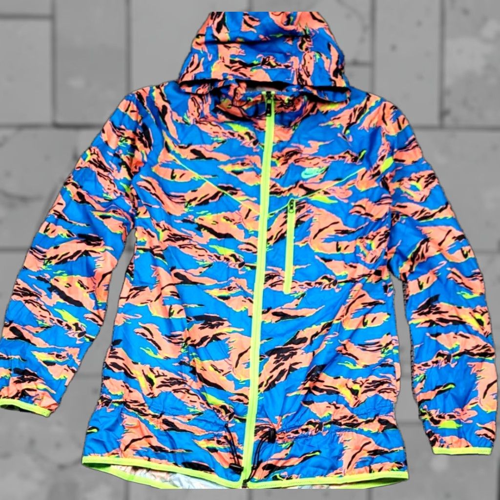 Nike Nike Windrunner Jacket Multicolor Camouflage Hooded Short Zip S Women Windbreaker 90s Retro Athletic Mens Womens Size S / US 4 / IT 40 - 1 Thumbnail