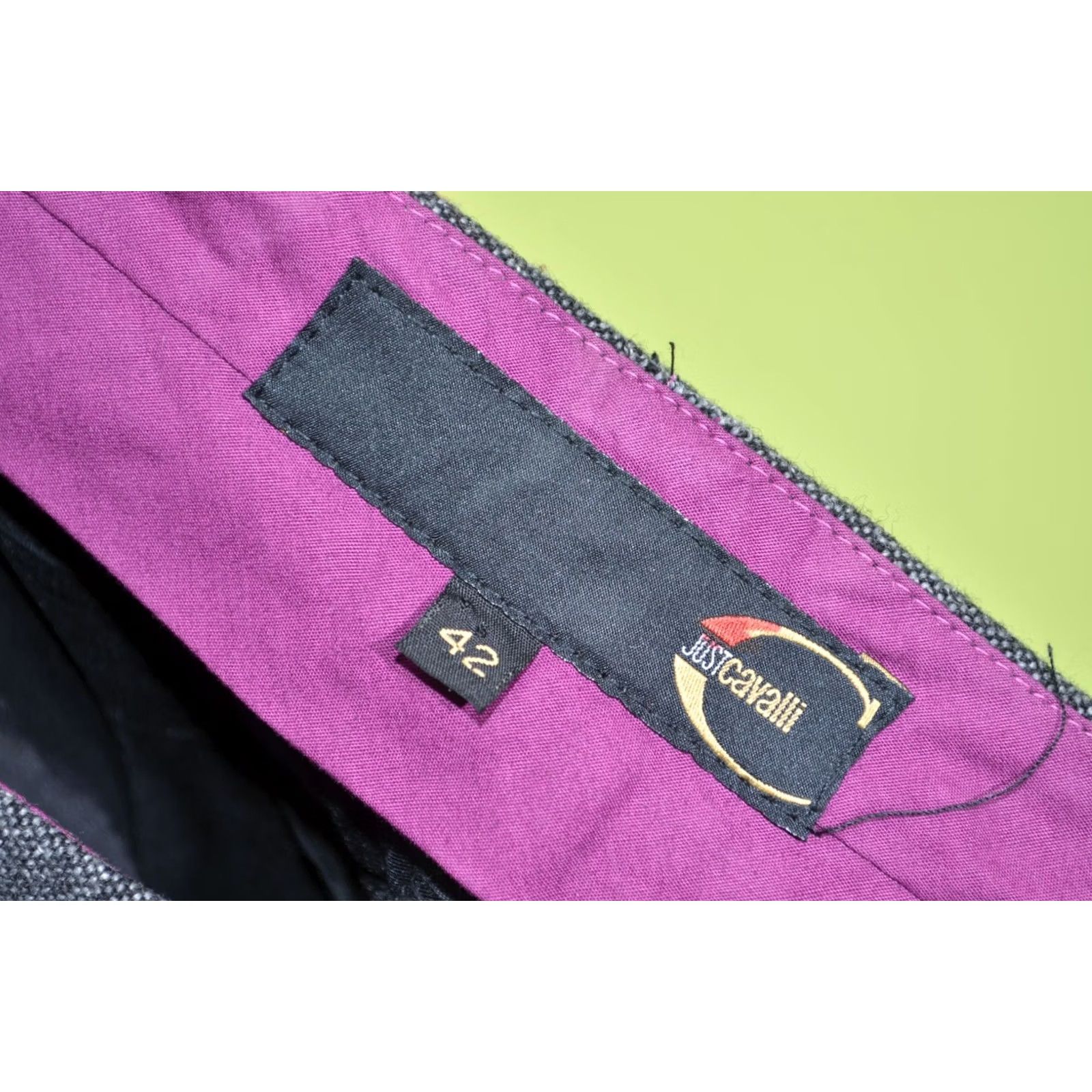 Just Cavalli Just Cavalli Grey Wool/Silk Trousers 42 Women Size 42Trousers Grey, Wool, Silk, Size 42, Women, Just Cavalli, Trousers, Regular, Grey, 90s? Size 28" / US 6 / IT 42 - 6 Thumbnail