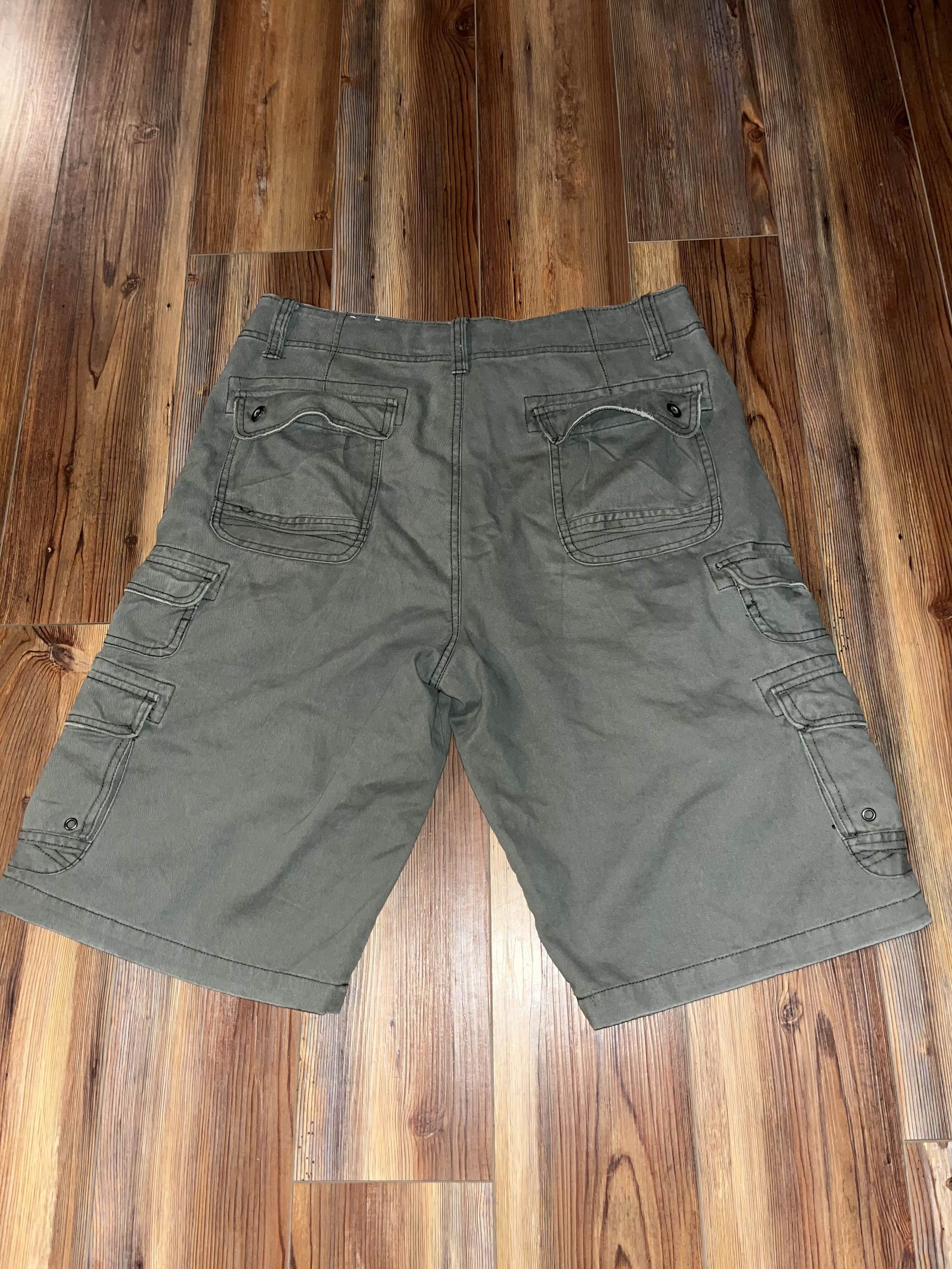 JNCO × Vintage Y2K Baggy Iron Army Green Cargo Shorts Size US 33 - 5 Thumbnail