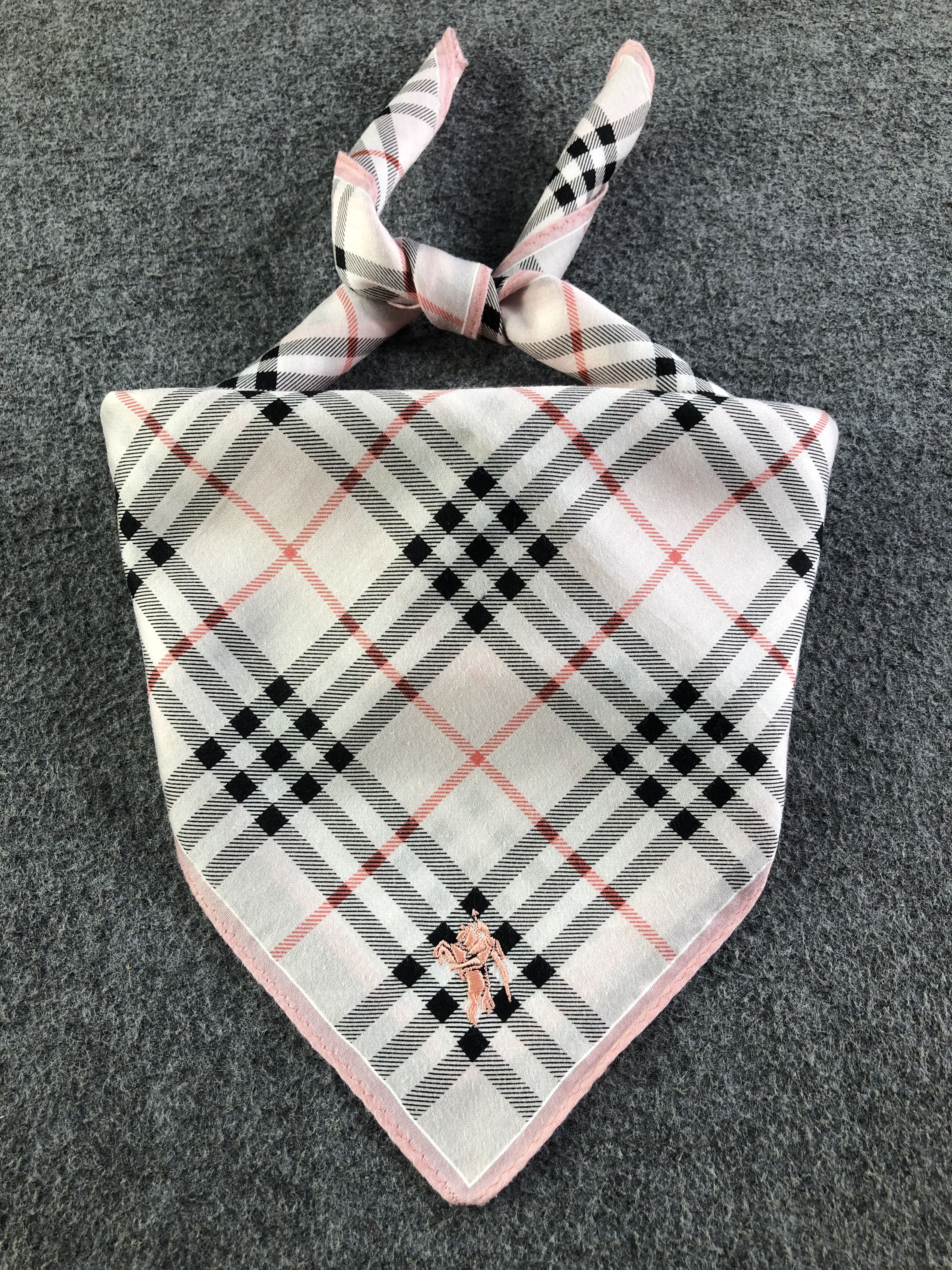 Burberry Burberry Handkerchief / Bandana / Neckerchief Size ONE SIZE - 2 Thumbnail