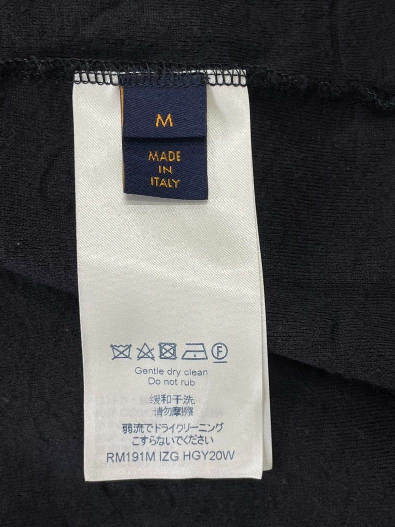 Louis Vuitton Louis Vuitton Black embossed presbyopic towel material sho Size US M / EU 48-50 / 2 - 4 Thumbnail