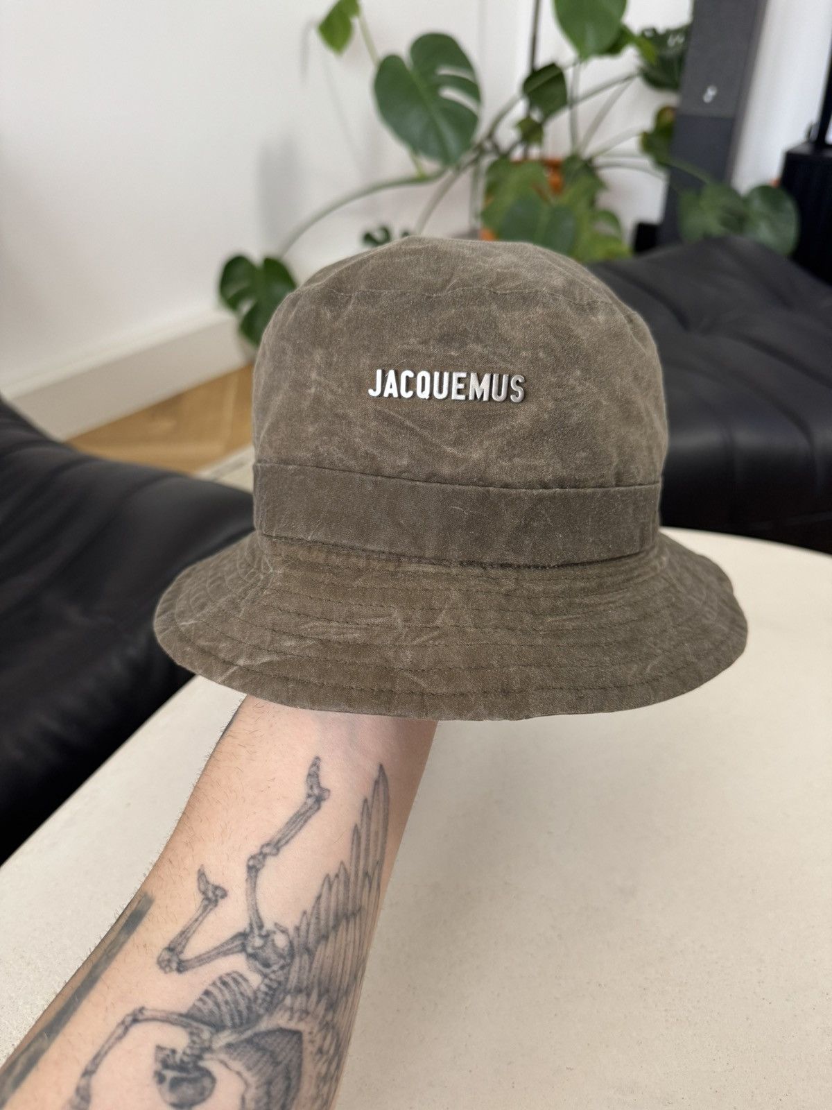 Jacquemus Jacquemus Bucket hat Waxed Army Rare Designer Size ONE SIZE - 2 Thumbnail
