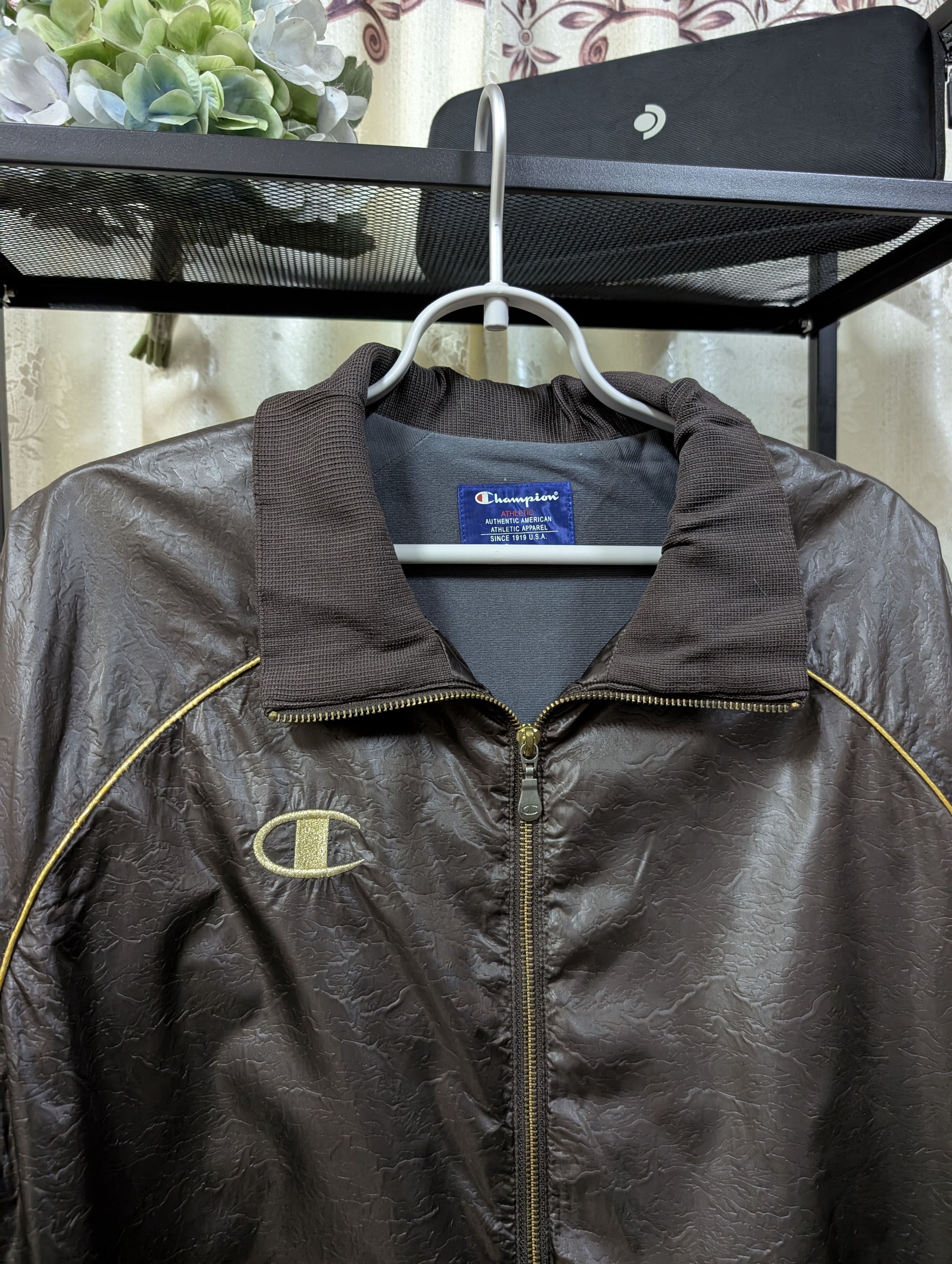Vintage Champion Men's Full Zip Windbreaker Jacket