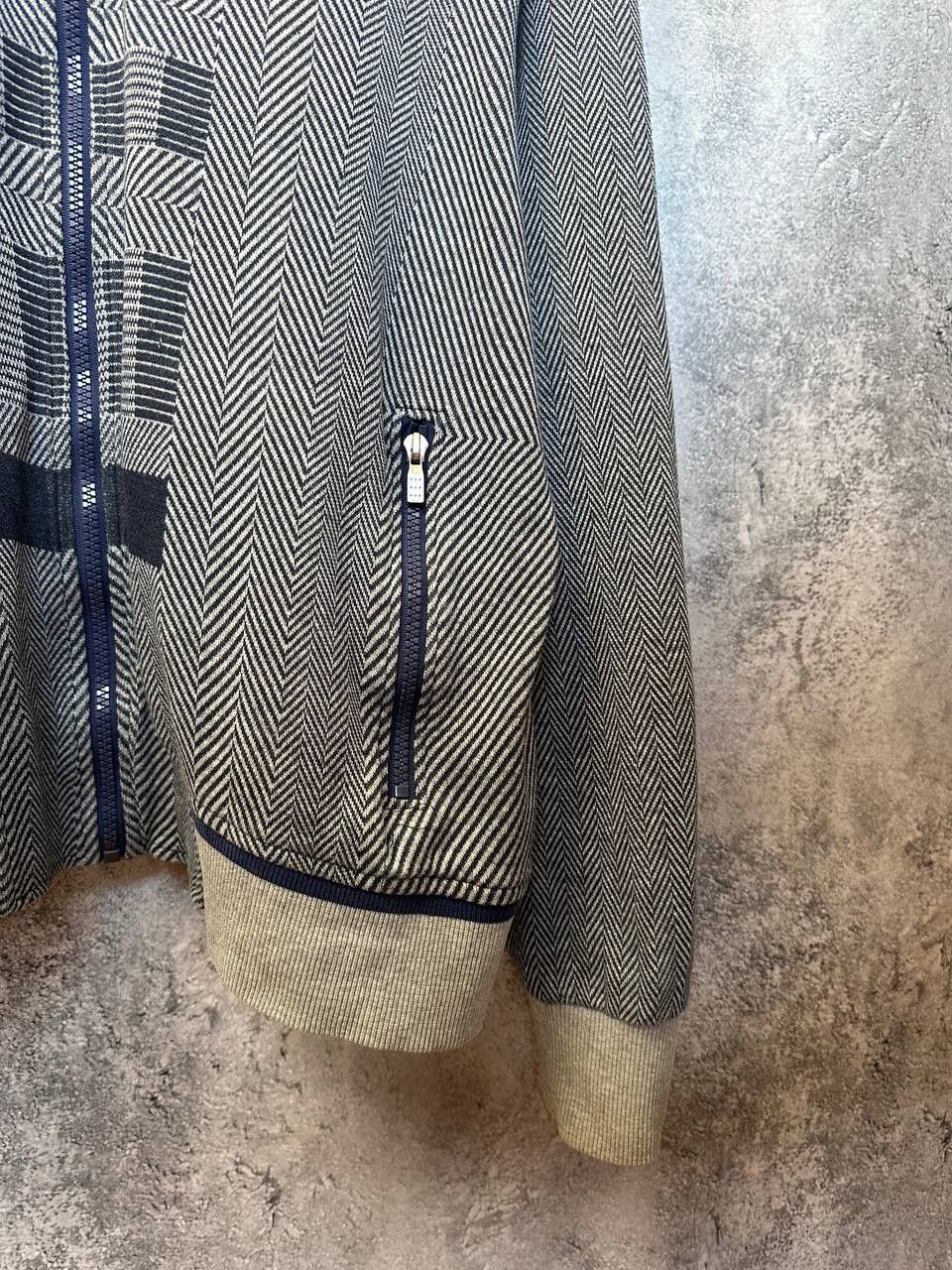 Hugo Boss Hugo Boss Green Label Full Zip Sweater Geometric Pattern Size US XL / EU 56 / 4 - 9 Thumbnail
