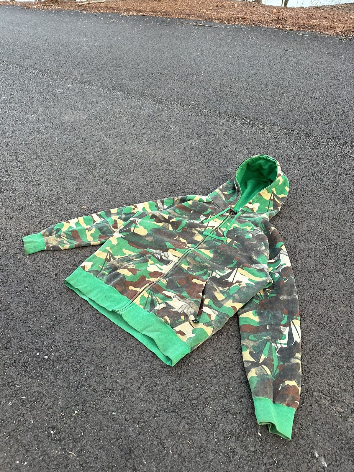 VOLCOM CAMO HANDS HEAVY ZIP HOODIE
