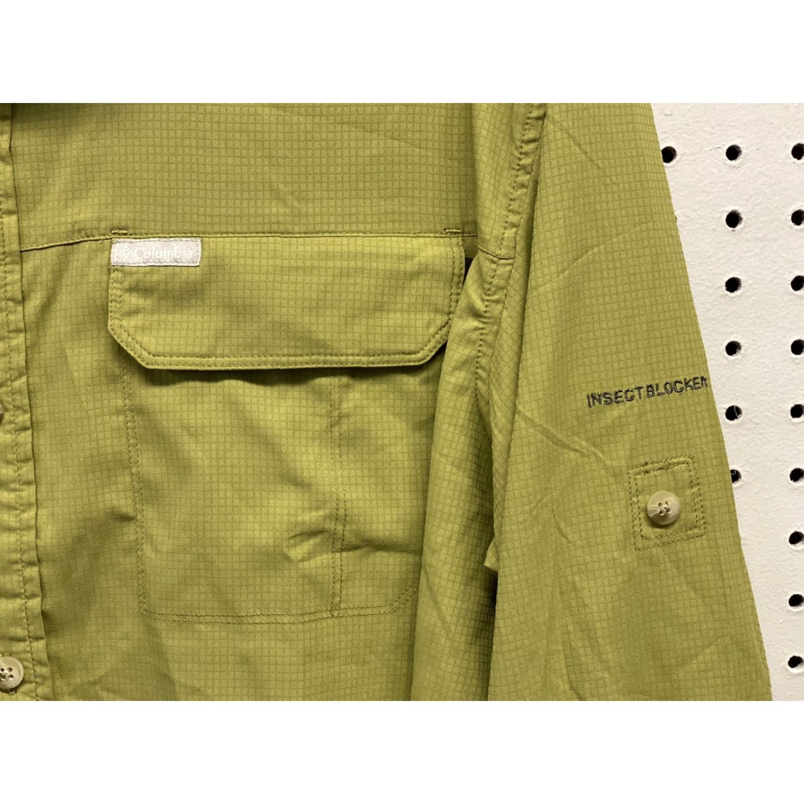 Vintage Columbia Shirt Insect Blocker XL Green Mini Check Long Sleeve Hiking Mens Insect Blocker Button-Up Shirt Mens Size US XL / EU 56 / 4 - 3 Thumbnail