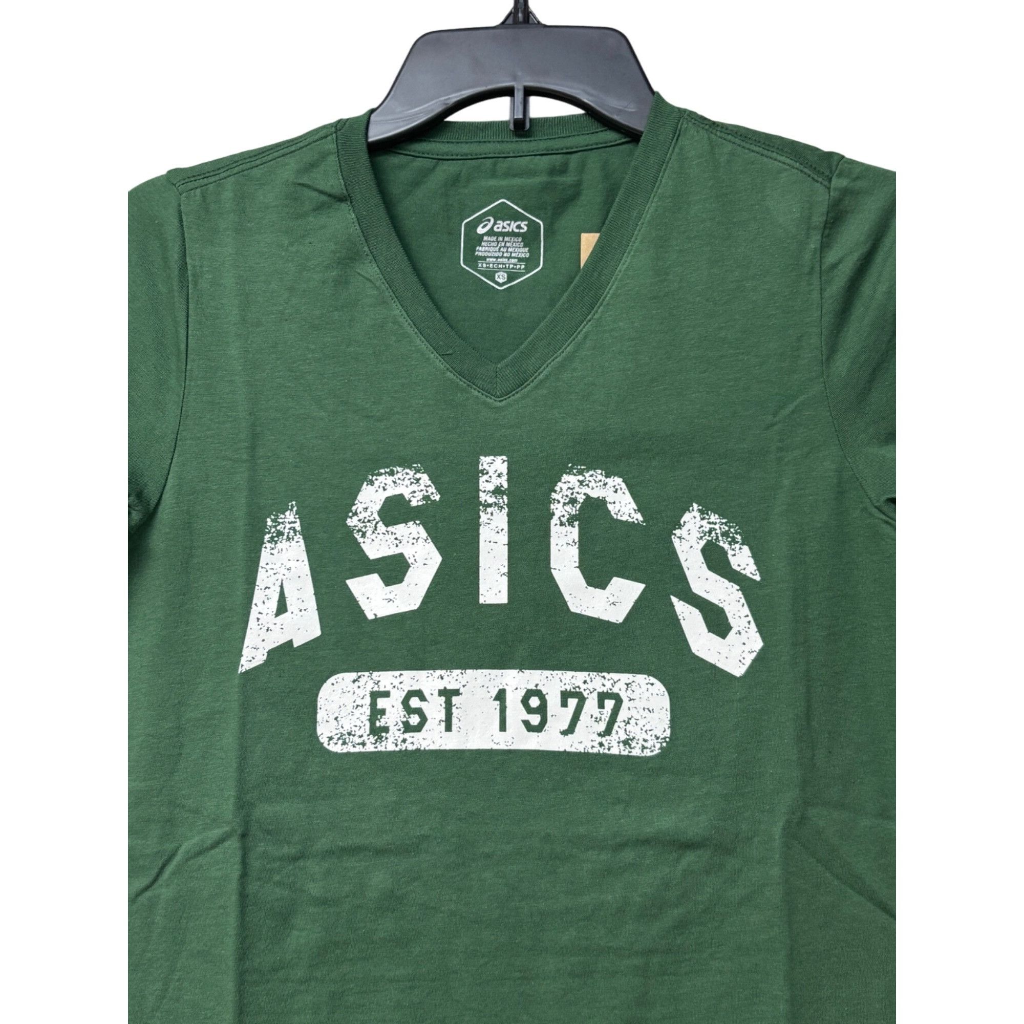 Asics ASICS Women's Short Sleeve Est 1977 V-Neck T-shirt, Hunter G Size XS / US 0-2 / IT 36-38 - 10 Thumbnail