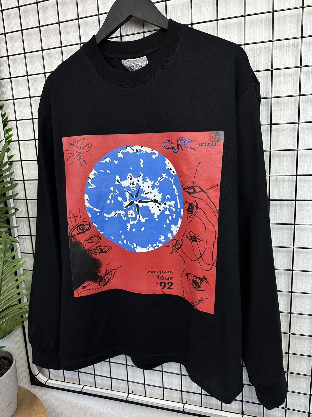 Band Tees The Cure “Wish” album Black Long sleeve Men L Tee shirt Size US L / EU 52-54 / 3 - 2 Thumbnail