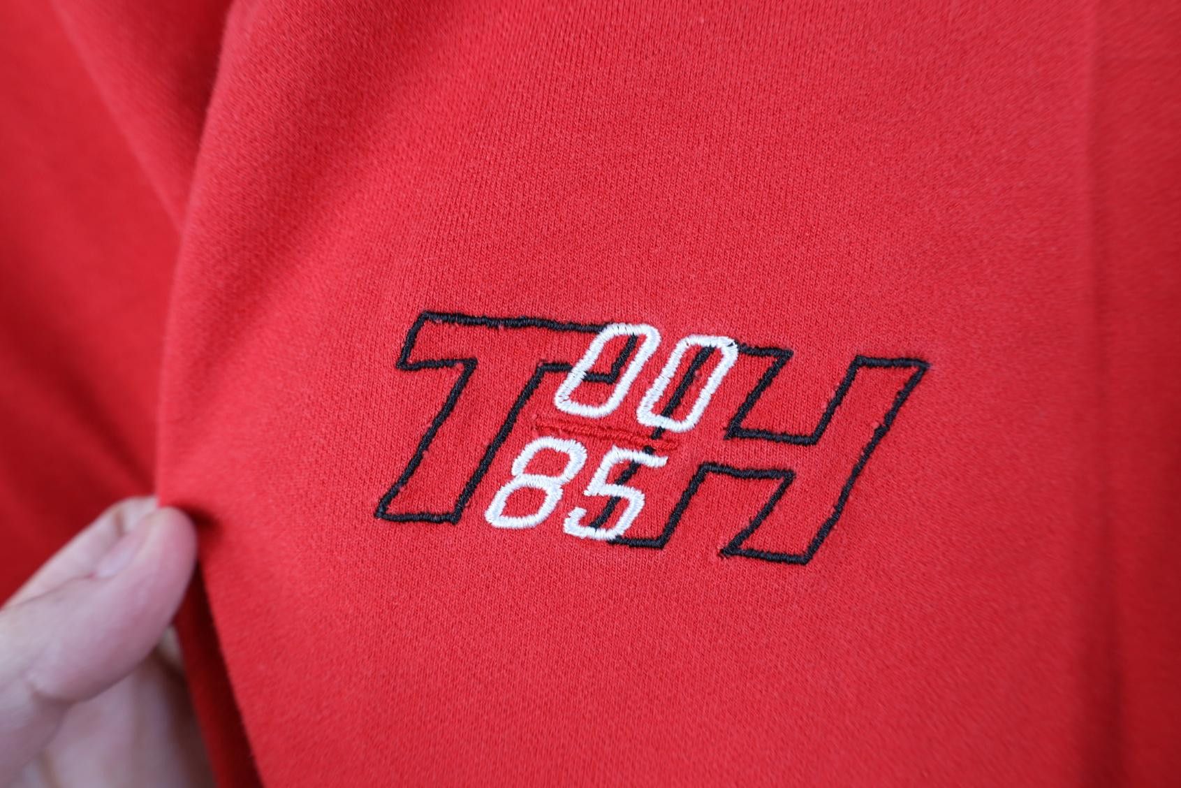 Tommy Hilfiger Vintage Y2K 2000 Tommy Hilfiger Long Sleeve T-Shirt Red Size US L / EU 52-54 / 3 - 4 Thumbnail