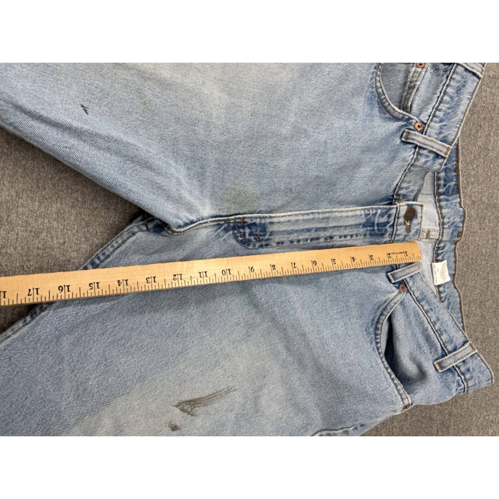 Levi's VINTAGE Levi's 505 Relaxed Fit Straight Leg Jeans 36x25 Light Wash Blue Denim Men Regular 90s 5-Pocket Size US 36 / EU 52 - 4 Thumbnail