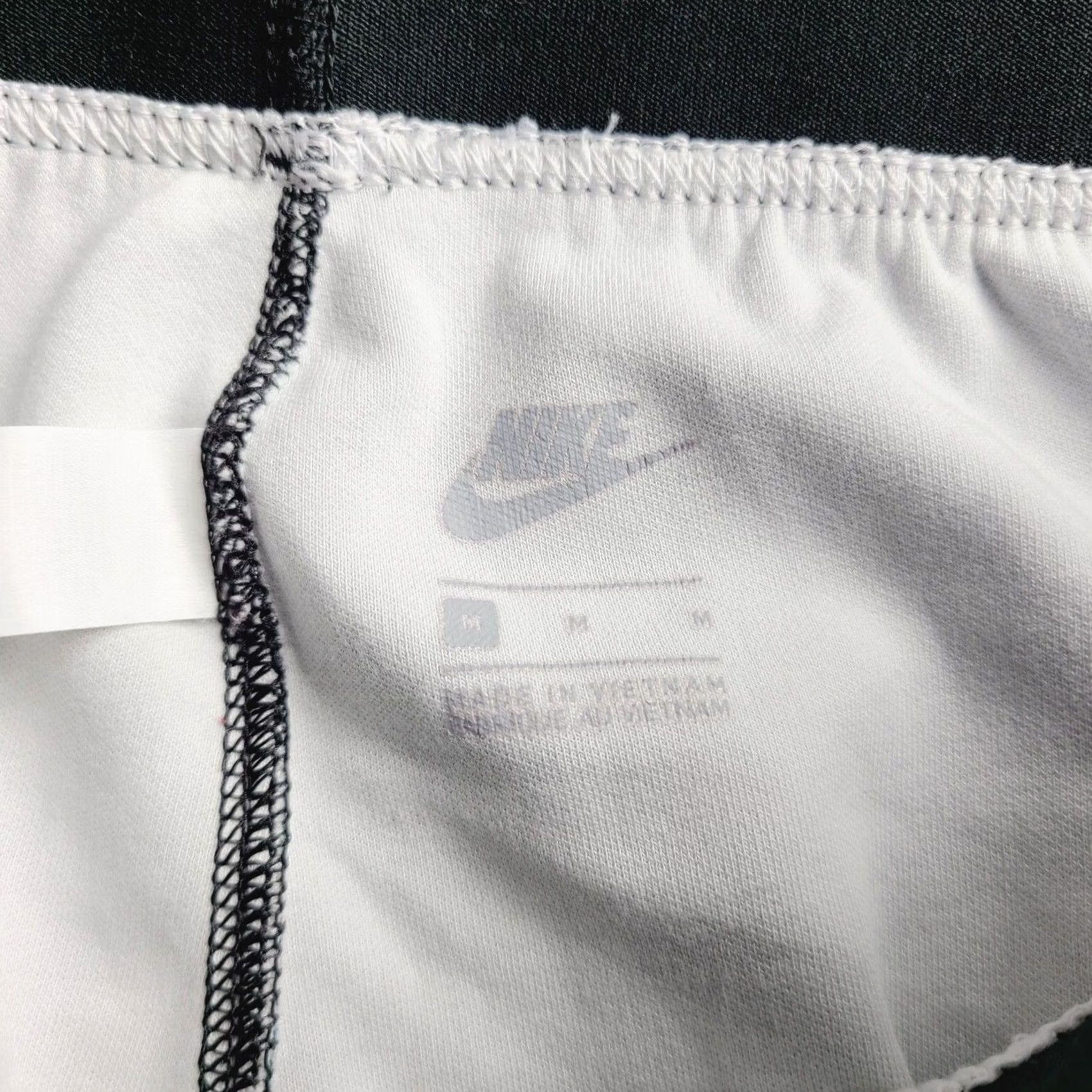 Nike Nike Women's Sportswear Leg-A-See Leggings Size Medium AH6499-010 Leggings Womens Multicolor Running" Size 32" / US 10 / IT 46 - 7 Thumbnail