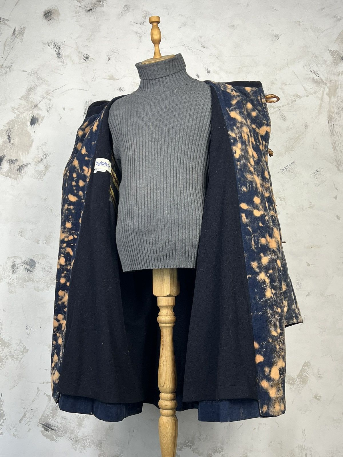 Byblos Byblos Bleached Custom Duffle Coat Hooded Made in Italy L-XL Size US XL / EU 56 / 4 - 11 Thumbnail