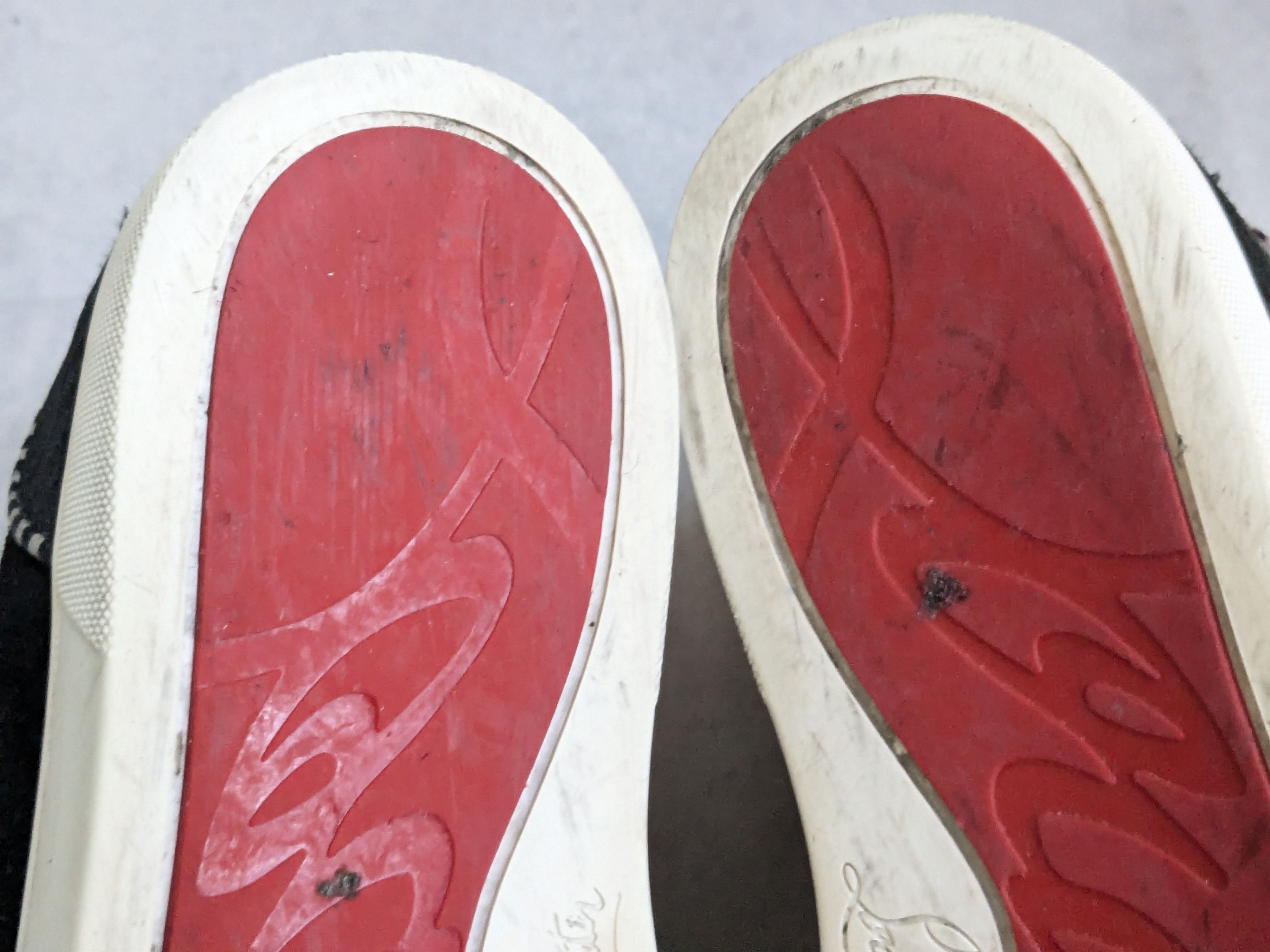 Christian Louboutin Christian Louboutin High Top Sneakers 9 42 Black Red Spikes Size US 9 / EU 42 - 19 Thumbnail