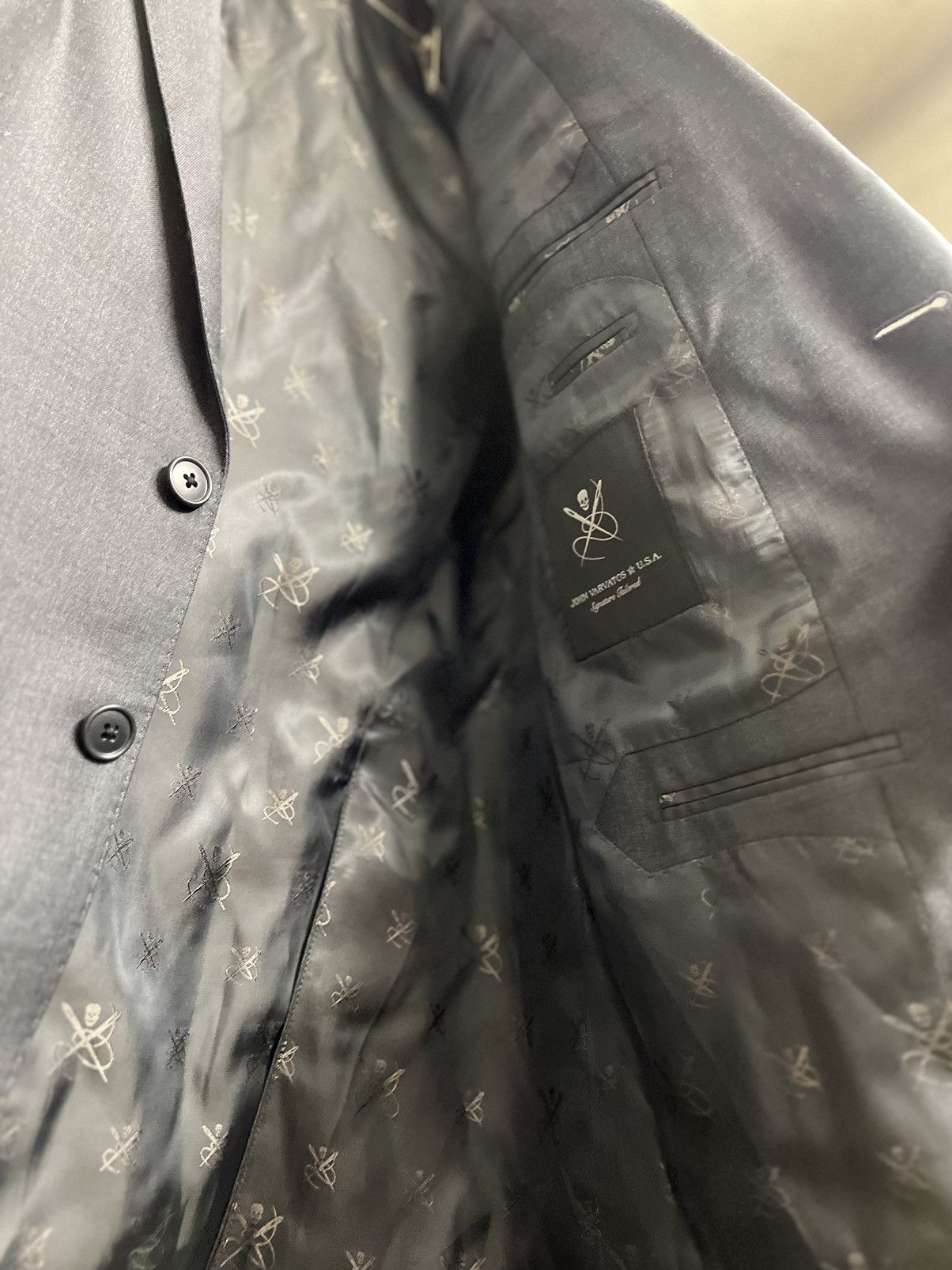John Varvatos Signature tailored 2 button blazer Size 40R - 4 Thumbnail