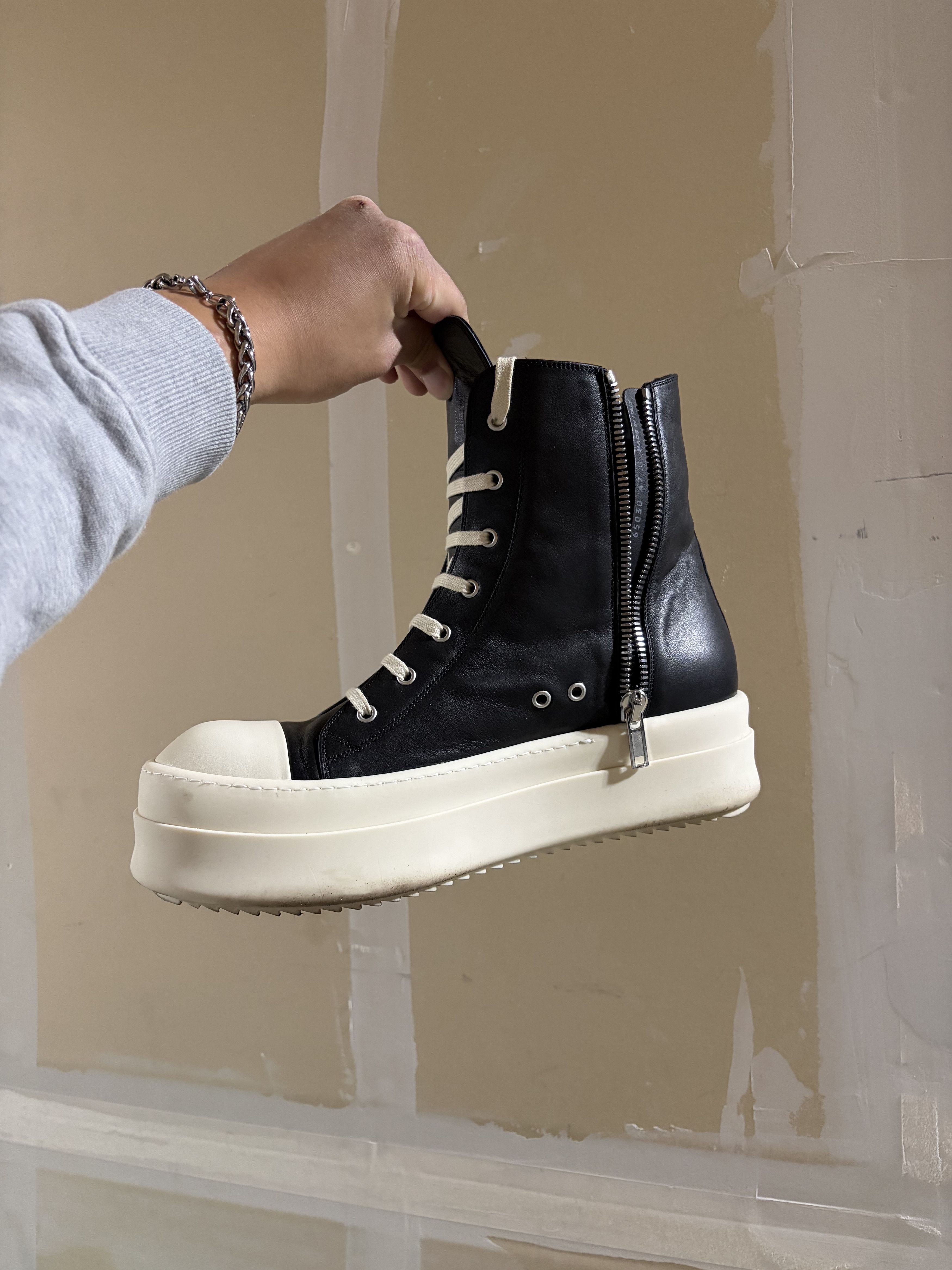 Rick Owens Rick Owens Ramones Megabumper (Hollywood) Size US 14 / EU 47 - 7 Thumbnail
