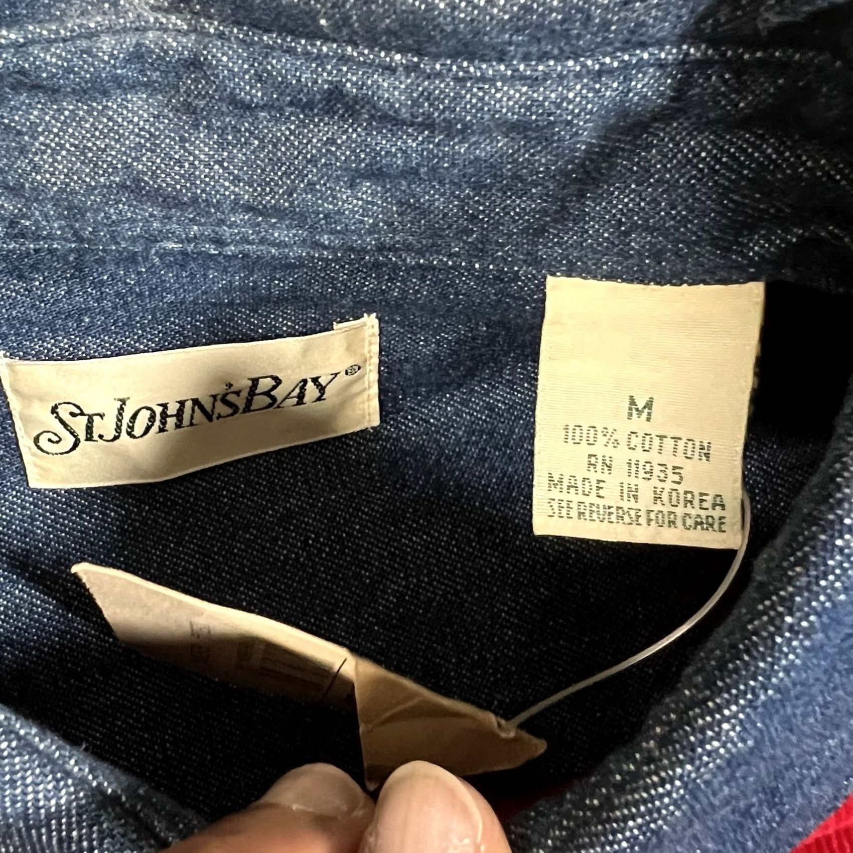 Vintage VINTAGE St. John's Bay Denim Corduroy Button-Down Shirt Mens M Red Size US M / EU 48-50 / 2 - 3 Thumbnail