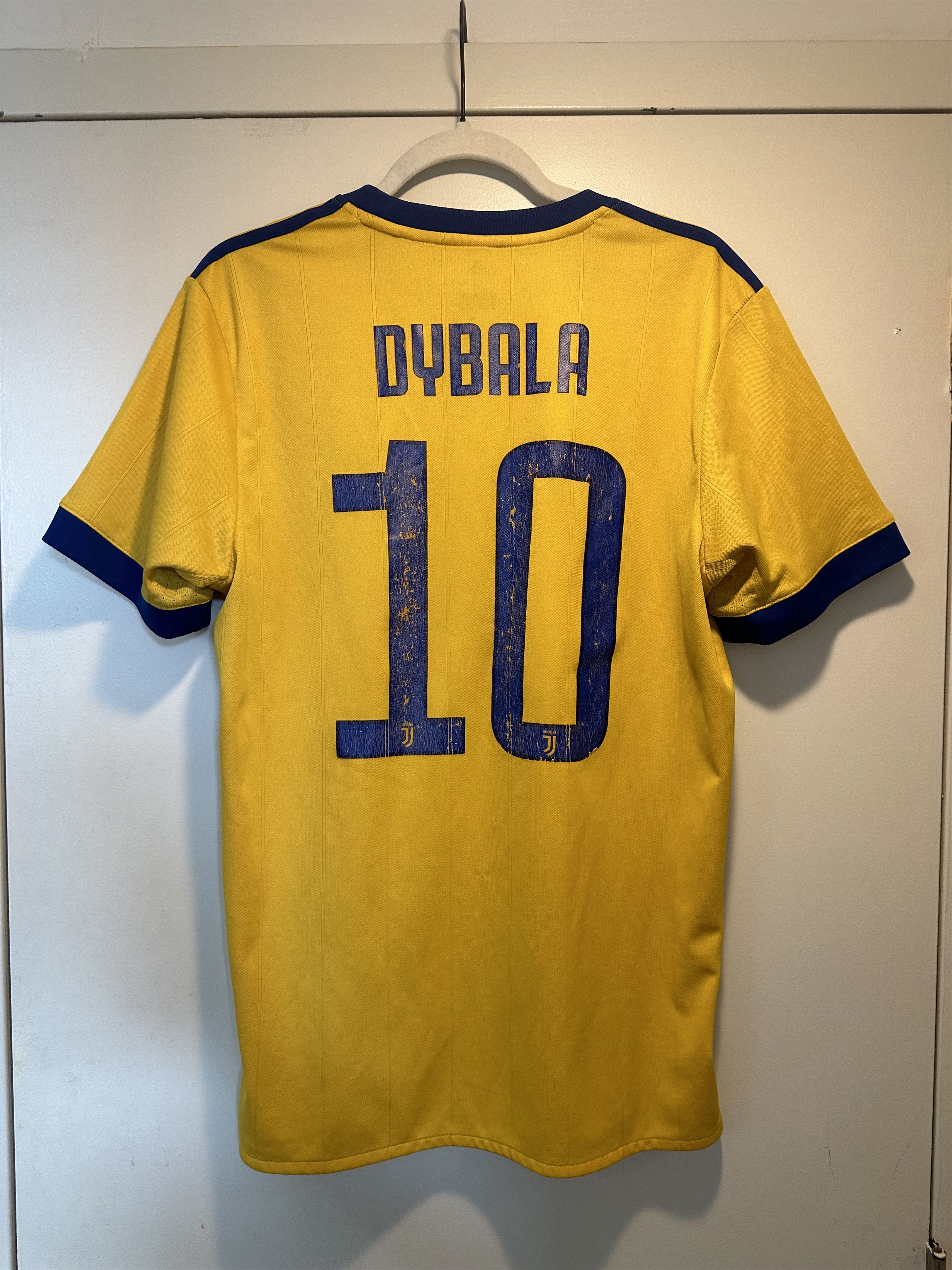 Dybala #10 Juventus 2017/18 Away Medium