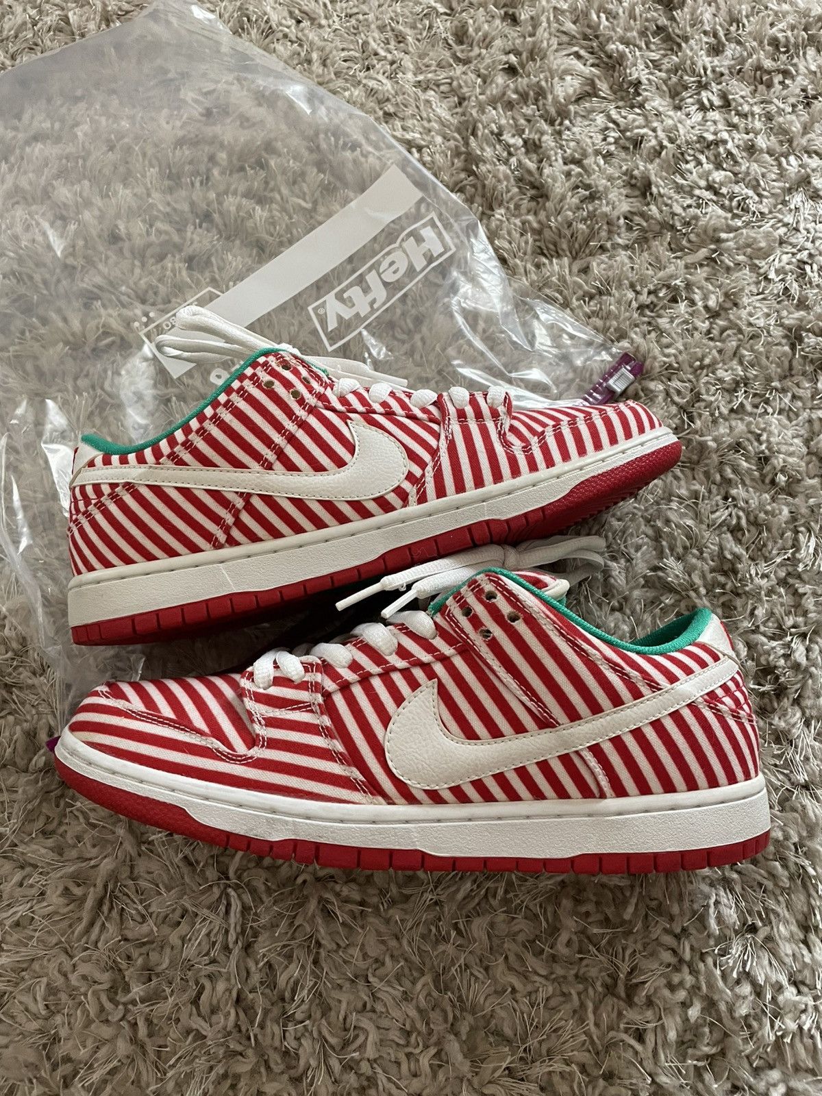 Nike SB Nike SB Candy Cane Size US 9.5 / EU 42-43 - 2 Thumbnail
