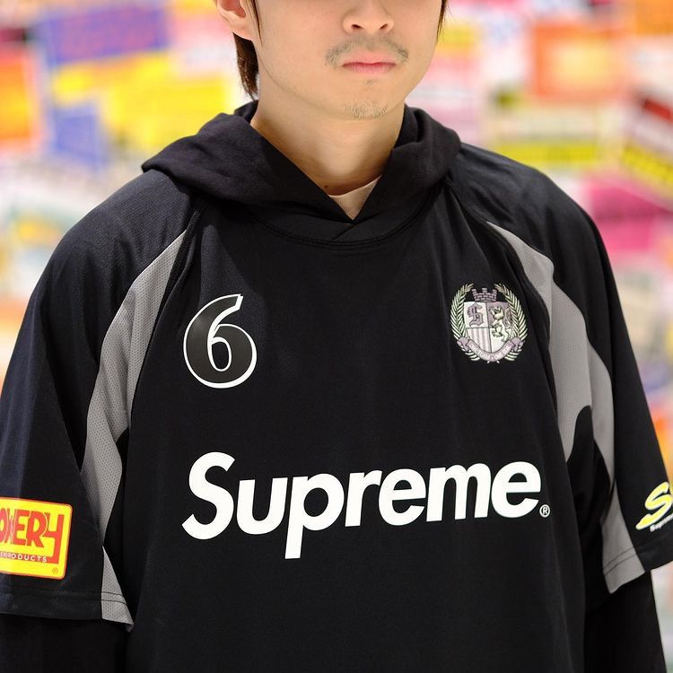 supreme hooded soccer jersey L シュプリーム 公式に取扱う