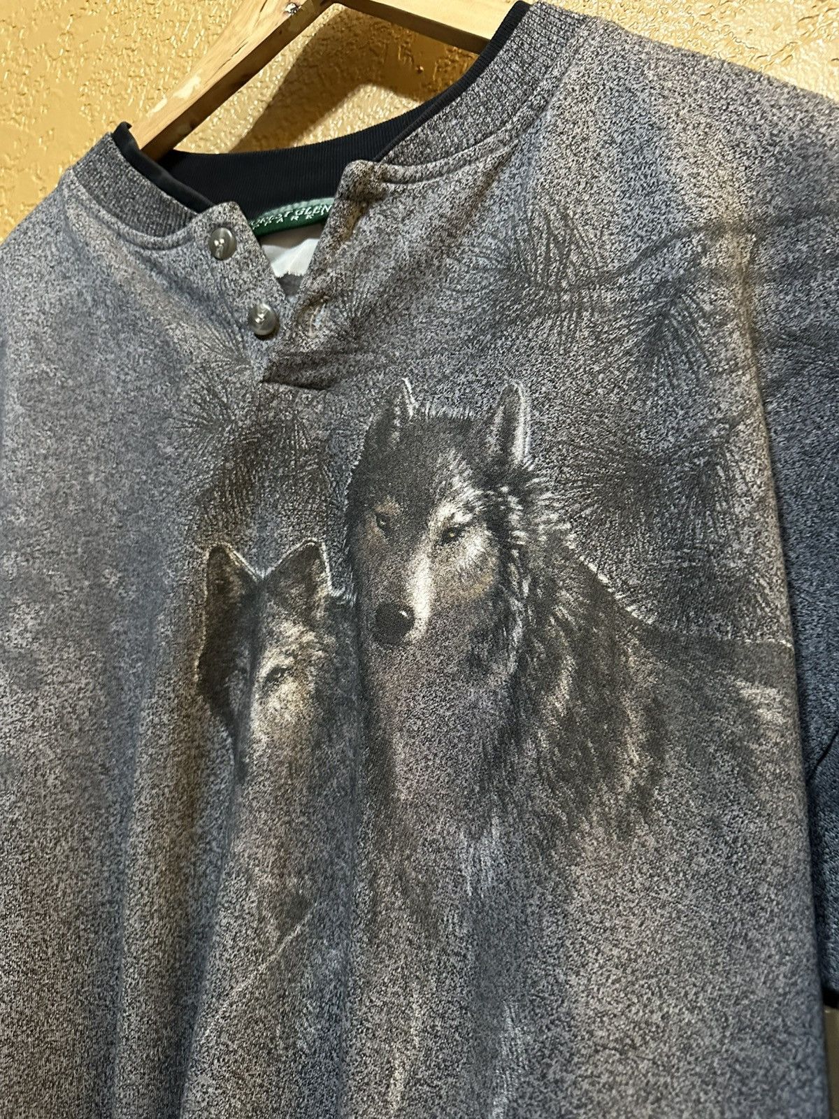 Vintage 🍂 Vintage 90s Wolves Henley Pullover Sweatshirt Size US L / EU 52-54 / 3 - 4 Thumbnail