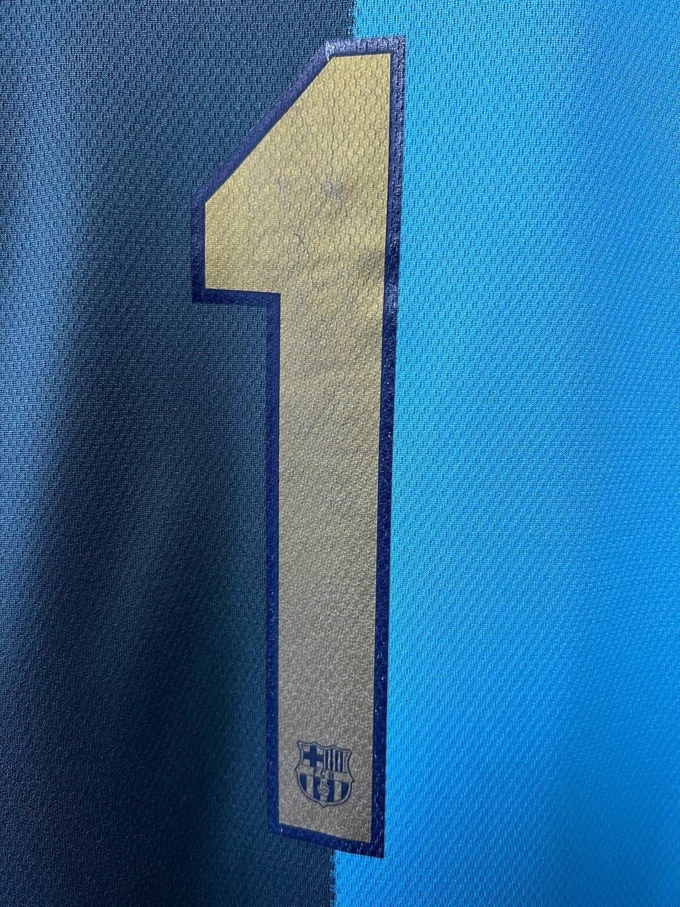 Nike Barcelona 2006/2007 Victor Valdes Football Shirt Nike S Size US S / EU 44-46 / 1 - 5 Thumbnail