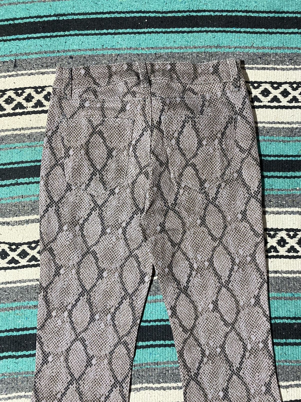 If Six Was Nine Vida Roseo Snake Skin Denim Pants Size 26" / US 2 / IT 38 - 6 Thumbnail