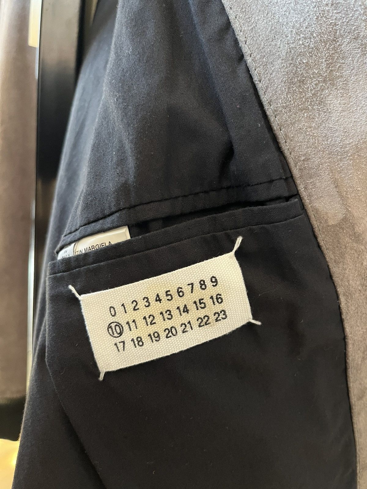 Maison Margiela FW03 Contrast Collar Bomber in Grey Suede Size US L / EU 52-54 / 3 - 10 Thumbnail
