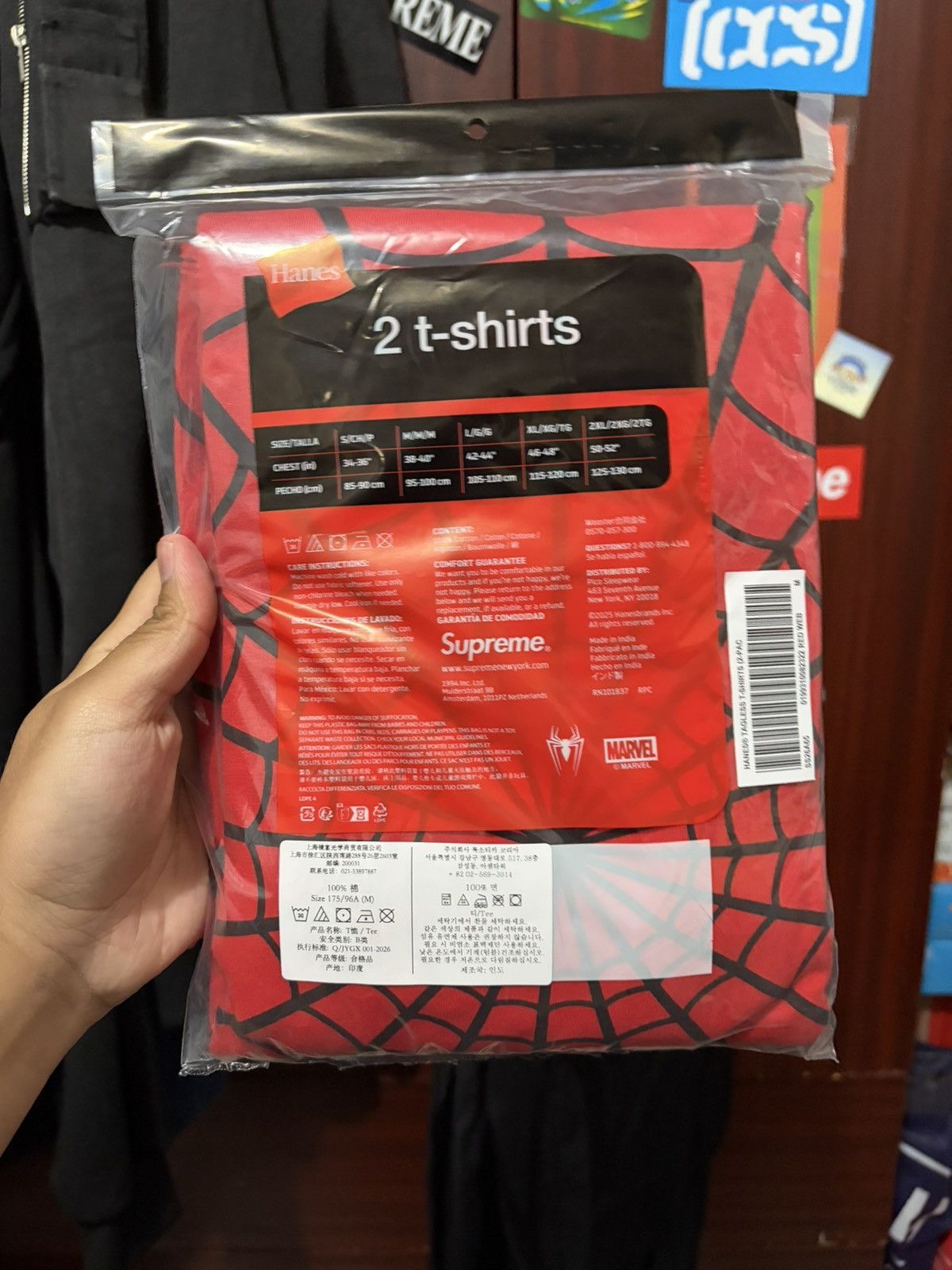 Supreme Spiderman T-shirt Hanes size medium Size US M / EU 48-50 / 2 - 2 Thumbnail