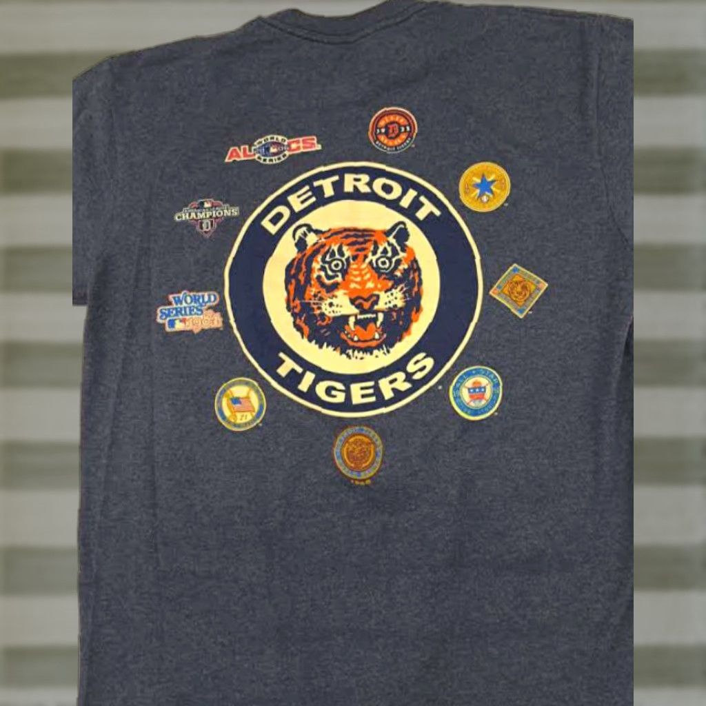 Vintage VINTAGE Majestic Medium Gray Detroit Tigers Baseball T-Shirt User: VINTAGE Majestic Medium Gray Detroit Tigers Baseball T-Shirt Size US M / EU 48-50 / 2 - 1 Thumbnail