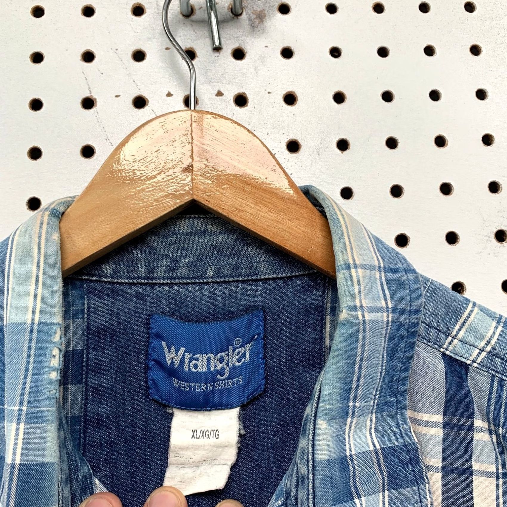 Wrangler VINTAGE Wrangler Western Snap Shirt Mens XL Blue Plaid Denim Chambray Wrangler Western Snap Shirt XL Blue Plaid Denim Chambray Mens Size US XL / EU 56 / 4 - 3 Thumbnail