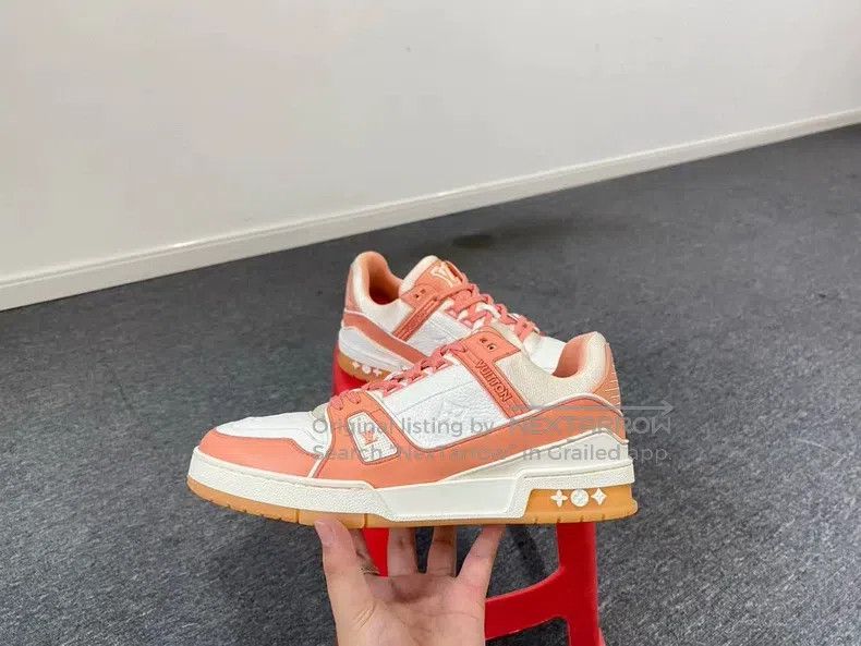 Louis Vuitton Louis Vuitton Peach powder of trainer shoes Size US 7.5 / EU 40-41 - 3 Thumbnail