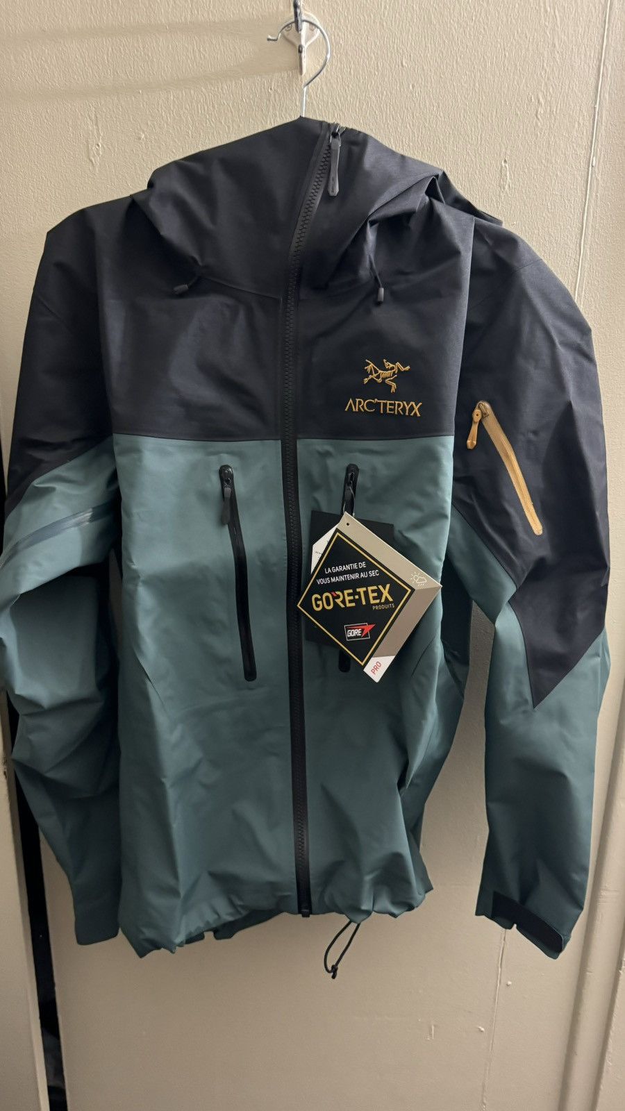 Arc'teryx Arcteryx Alpha SV Jacket | Grailed Arc'teryx Arcteryx Alpha SV Jacket | Grailed