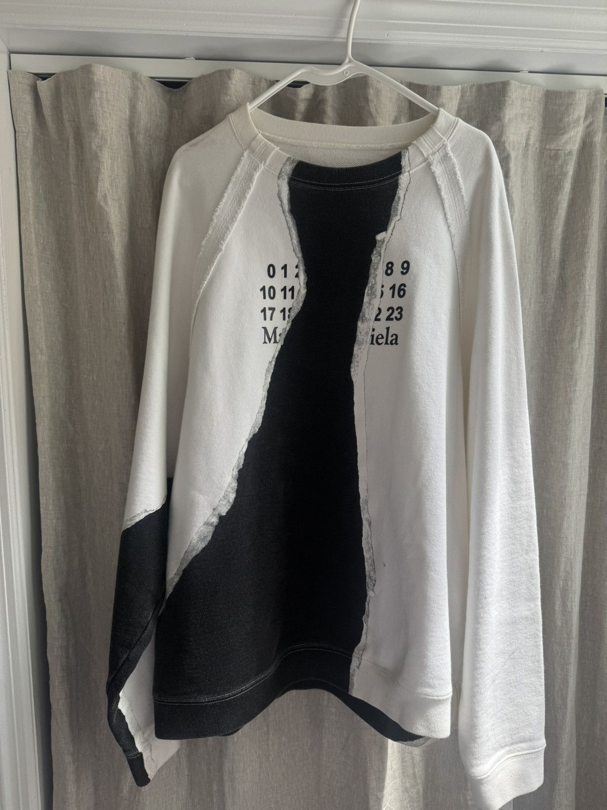 Maison Margiela Maison Margiela “Mutiny” Crewneck AW19 Size US M / EU 48-50 / 2 - 1 Thumbnail