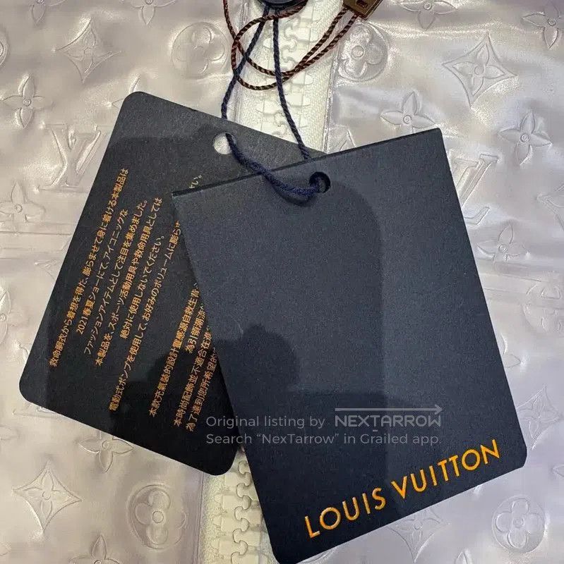 Louis Vuitton Louis Vuitton Sleeveless Mid. Size US L / EU 52-54 / 3 - 8 Thumbnail