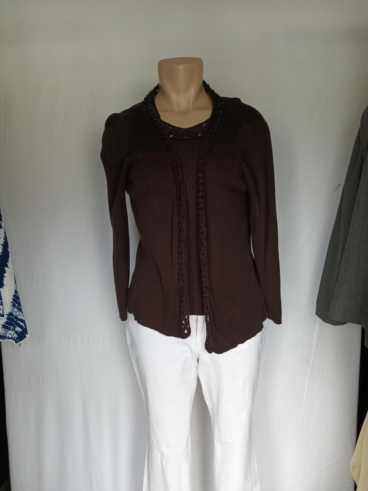 Designer Valerie Stevens Women's Brown Knit Cardigan and blouse set Size L / US 10 / IT 46 - 1 Thumbnail