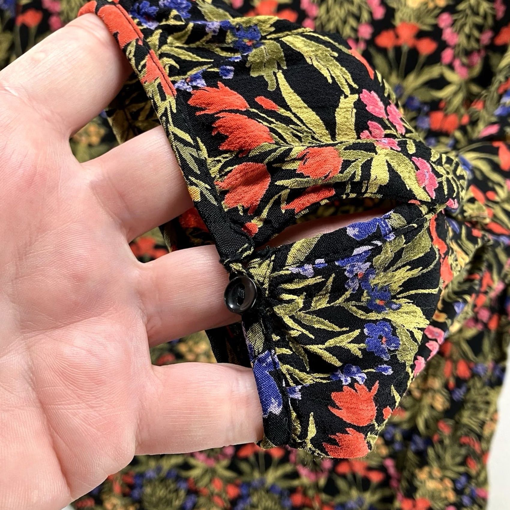 Old Navy VINTAGE? No, not vintage. Old Navy Women's Blouse Shirt? Size XXL / US 16-18 / IT 52-54 - 7 Thumbnail