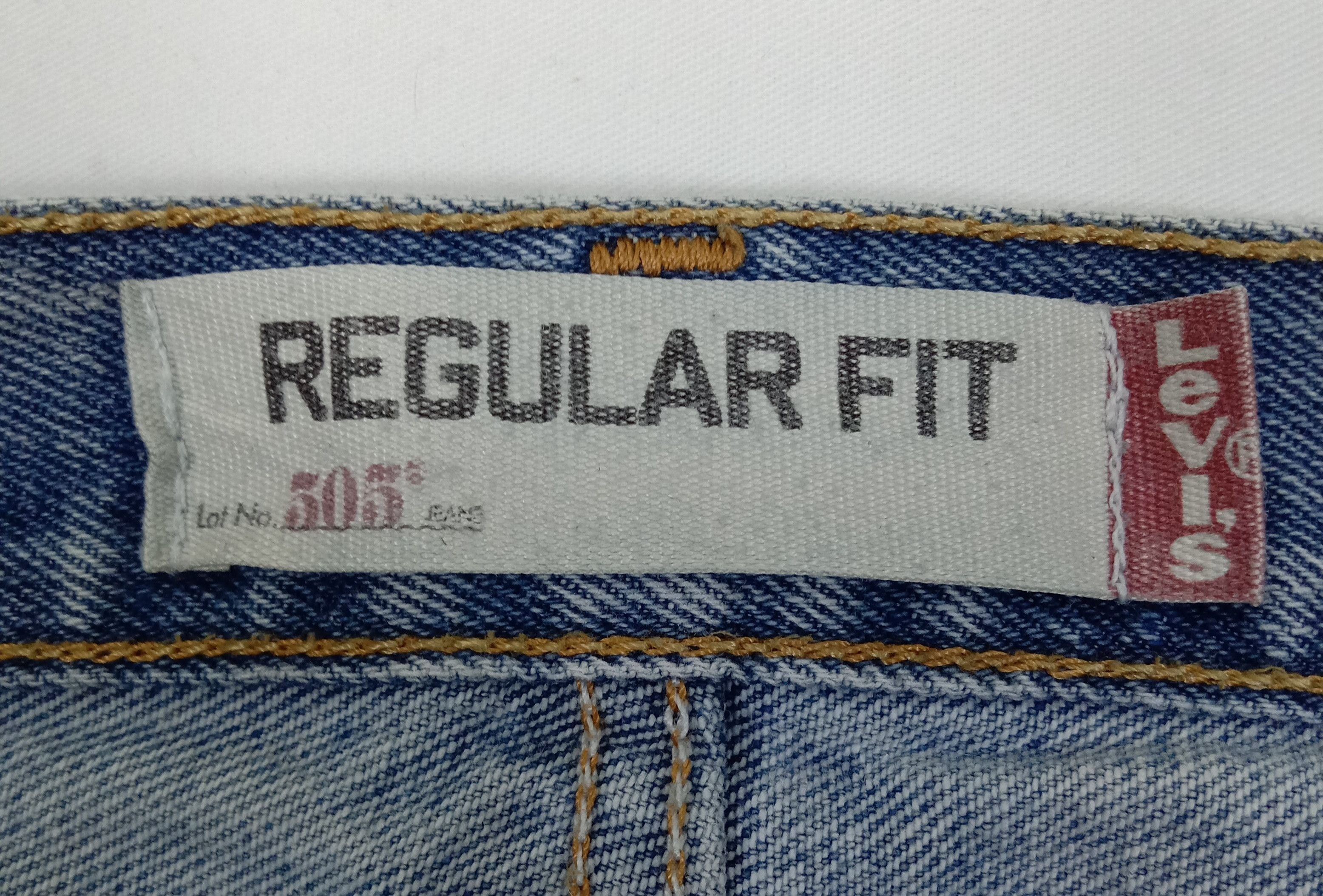 Levi's Vintage Levi's 505 Jeans Light Wash Regular Fit Denim Size US 34 / EU 50 - 12 Thumbnail