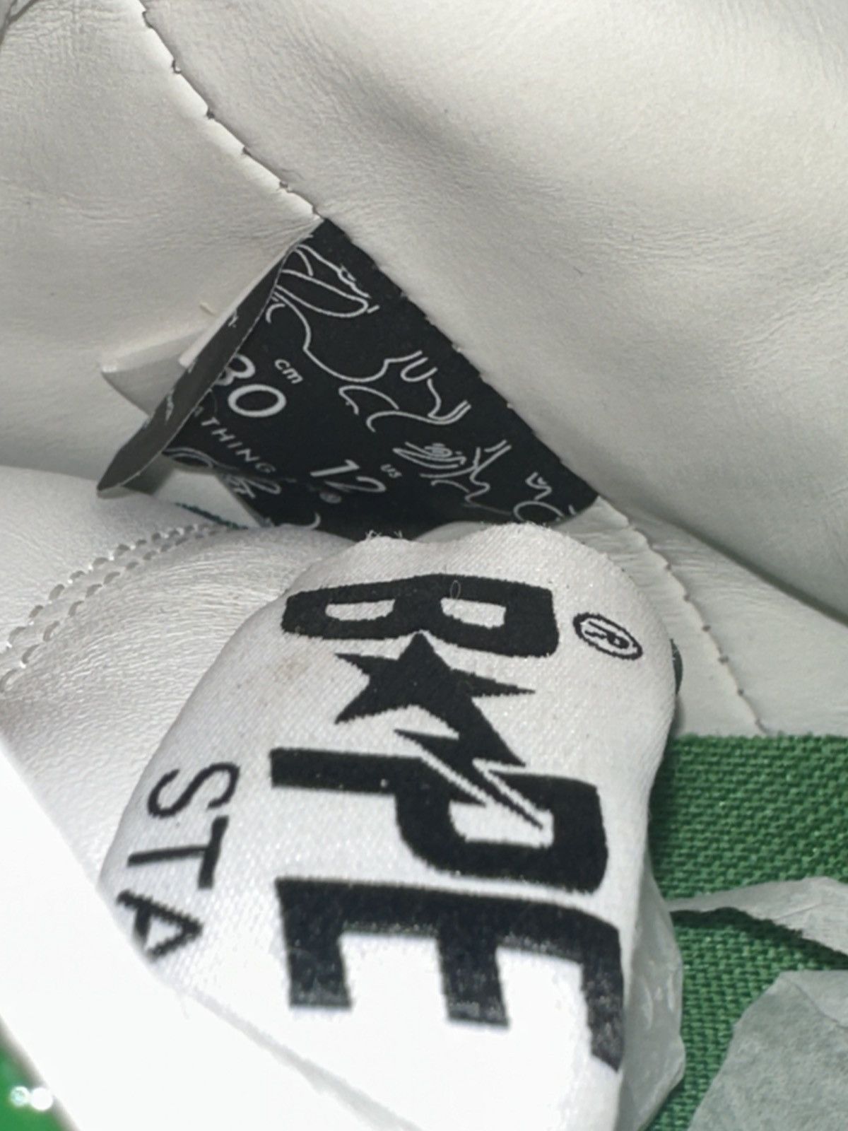 Bape BAPE Green/White Patent Leather Bapesta DS US12 Size US 12 / EU 45 - 7 Thumbnail