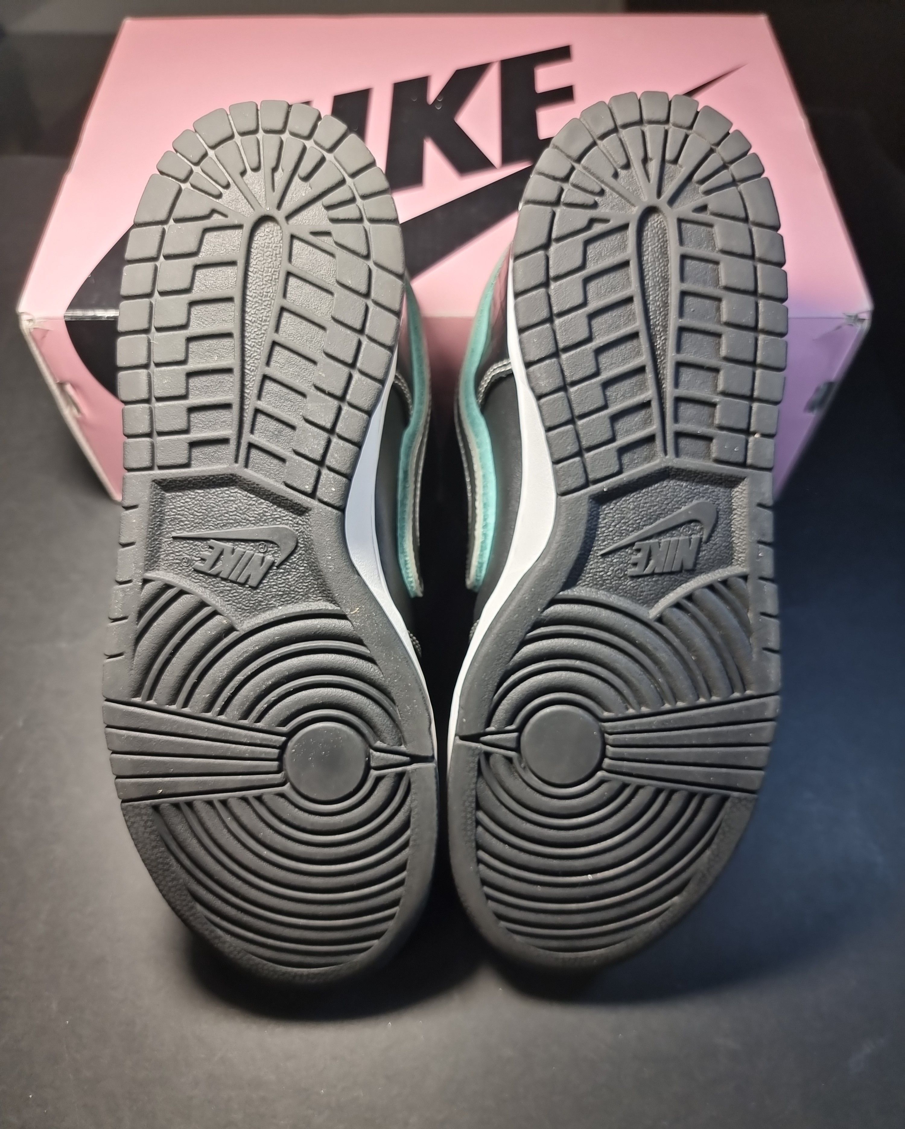 Nike SB Nike SB Dunk Low Diamond Supply Co. Black Diamond Size US 9.5 / EU 42-43 - 4 Thumbnail