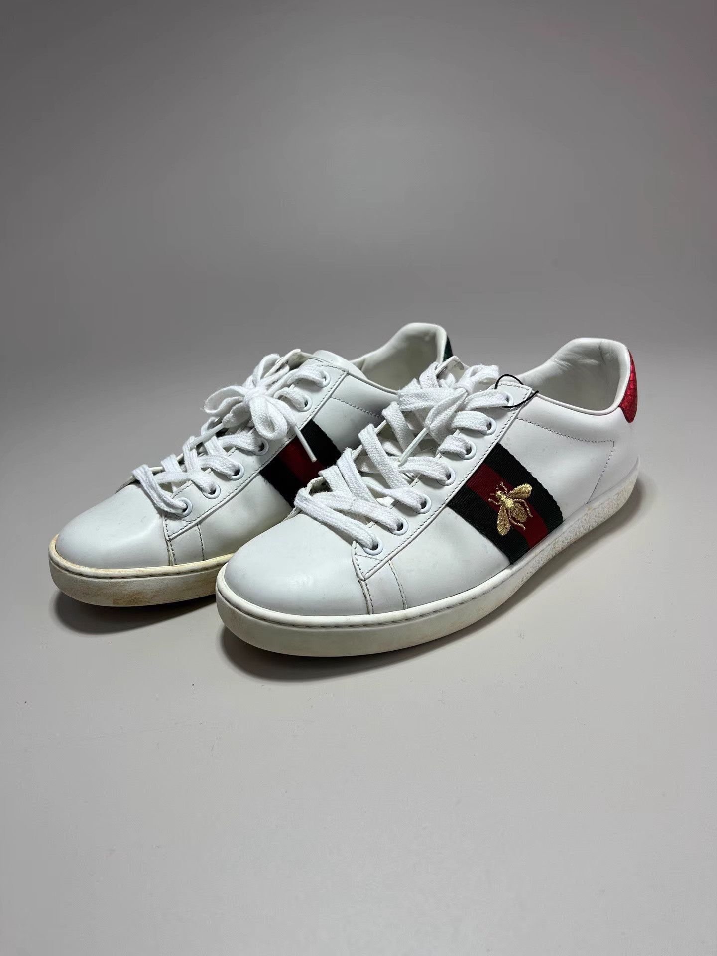 Gucci GUCCI Bee ACE Sneakers Size US 7.5 / IT 37.5 - 1 Thumbnail