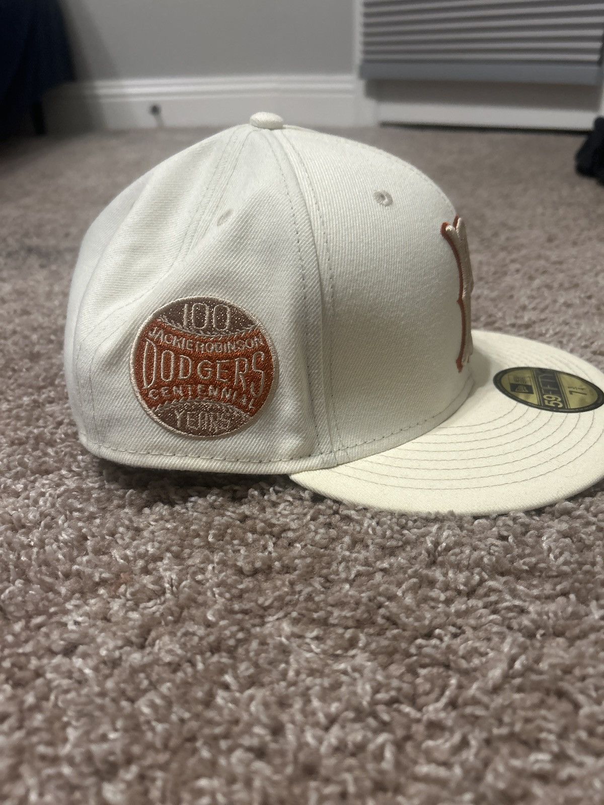 New Era Cream Boston Red Sox hat Jackie Robinson Edition Size ONE SIZE - 3 Thumbnail