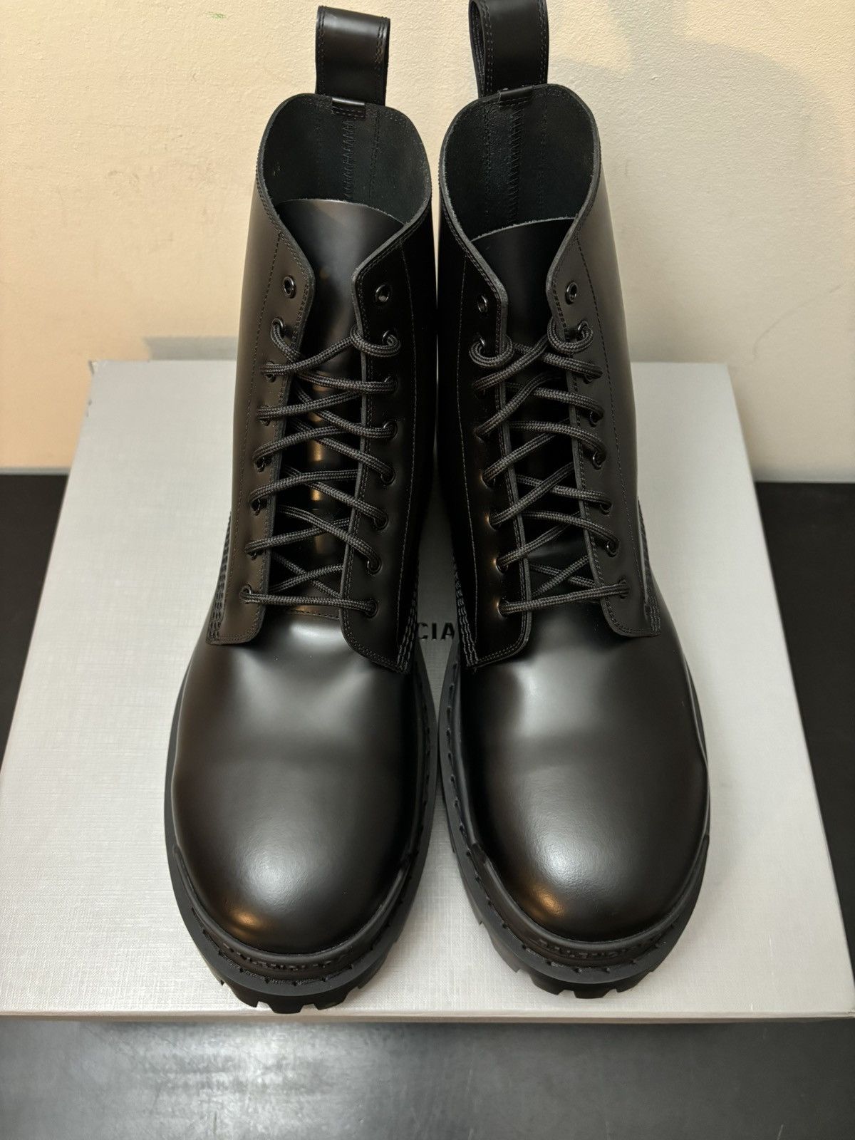 Balenciaga Balenciaga Strike 20mm Leather Lace Up Boot Black Size US 11 / EU 44 - 2 Thumbnail