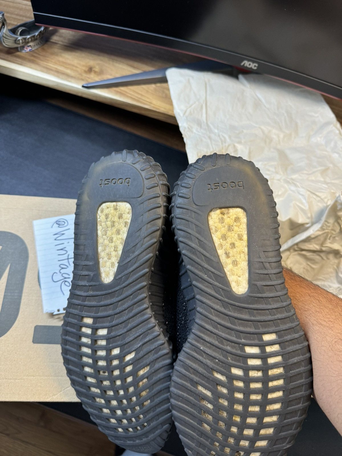 Adidas × Kanye West × Yeezy Yeezy Boost 350 V2 Oreo - 9.5M - Good Condition Size US 9.5 / EU 42-43 - 23 Thumbnail