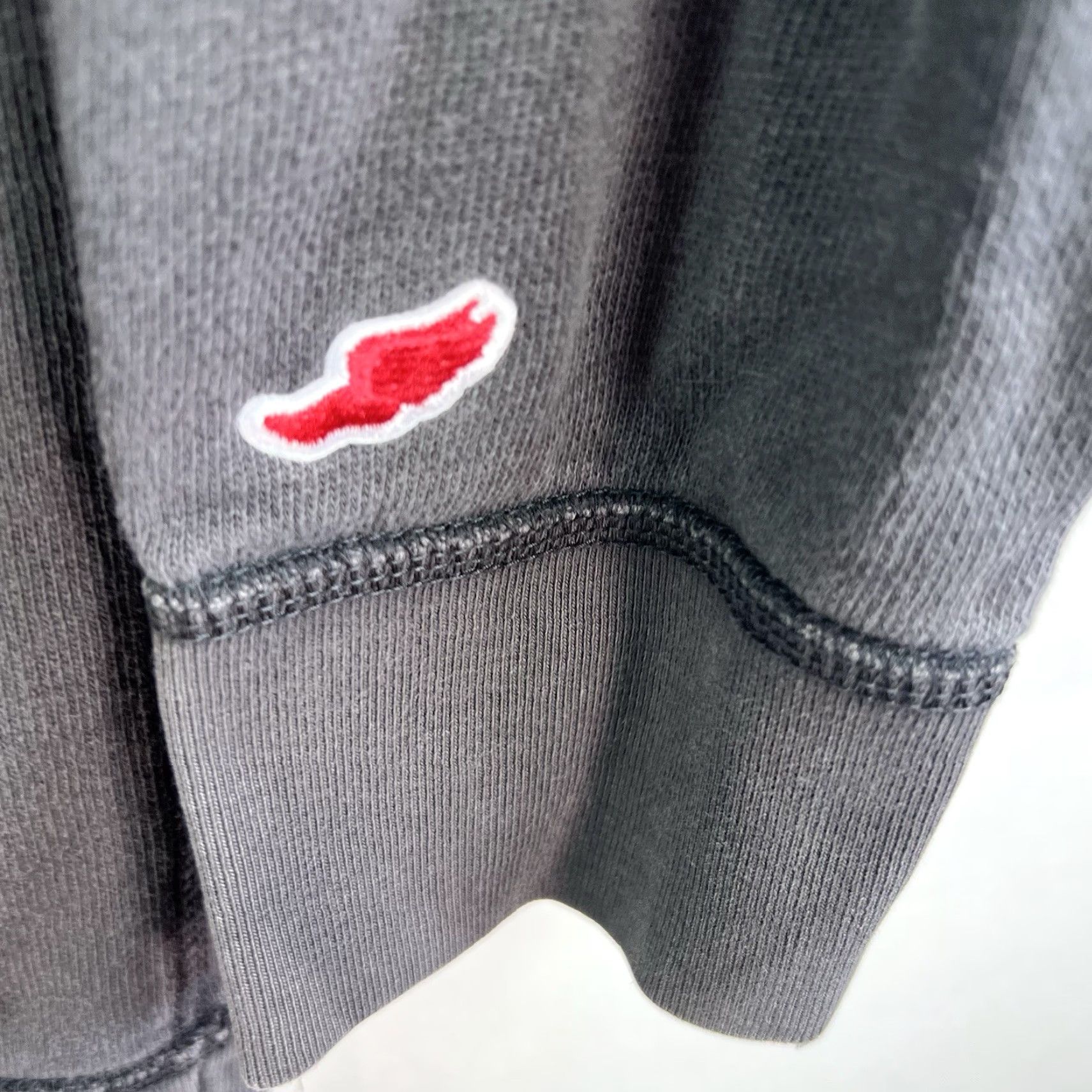 Vintage VINTAGE Perdue University Men's Sweatshirt XL Gray Collegiate Logo Graphic Print Pullover Fleece Collegiate College Universities College Students Size US XL / EU 56 / 4 - 2 Thumbnail