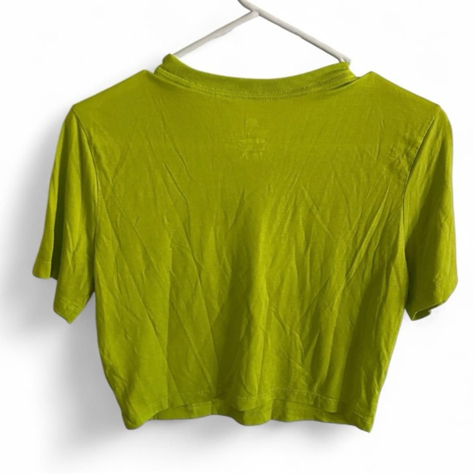 Nike Nike Air Atomic Green Athletic Slim Fit Womens Crop T Size M Size M / US 6-8 / IT 42-44 - 3 Thumbnail